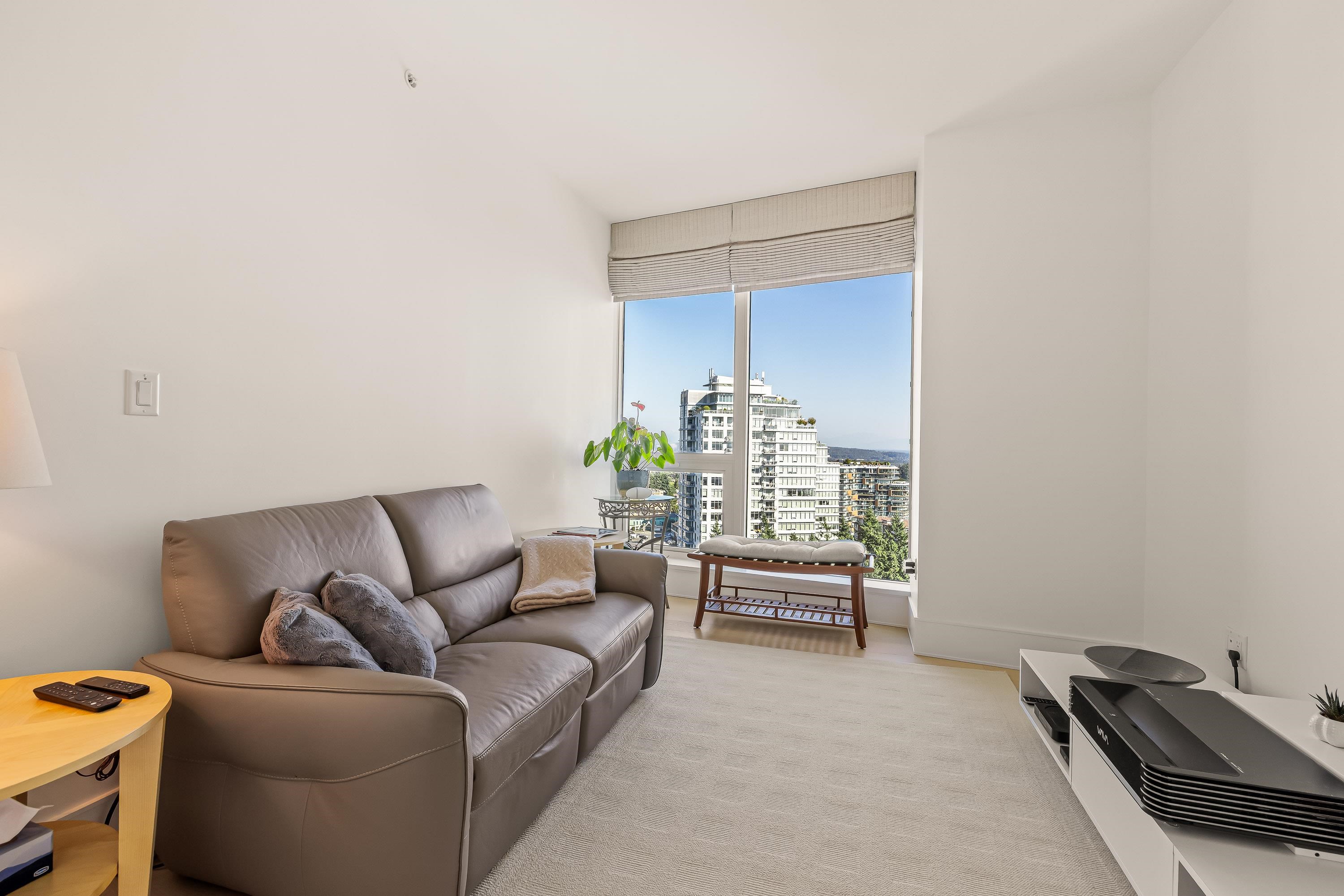 1804 1501 FOSTER STREET, White Rock Unit: 1804