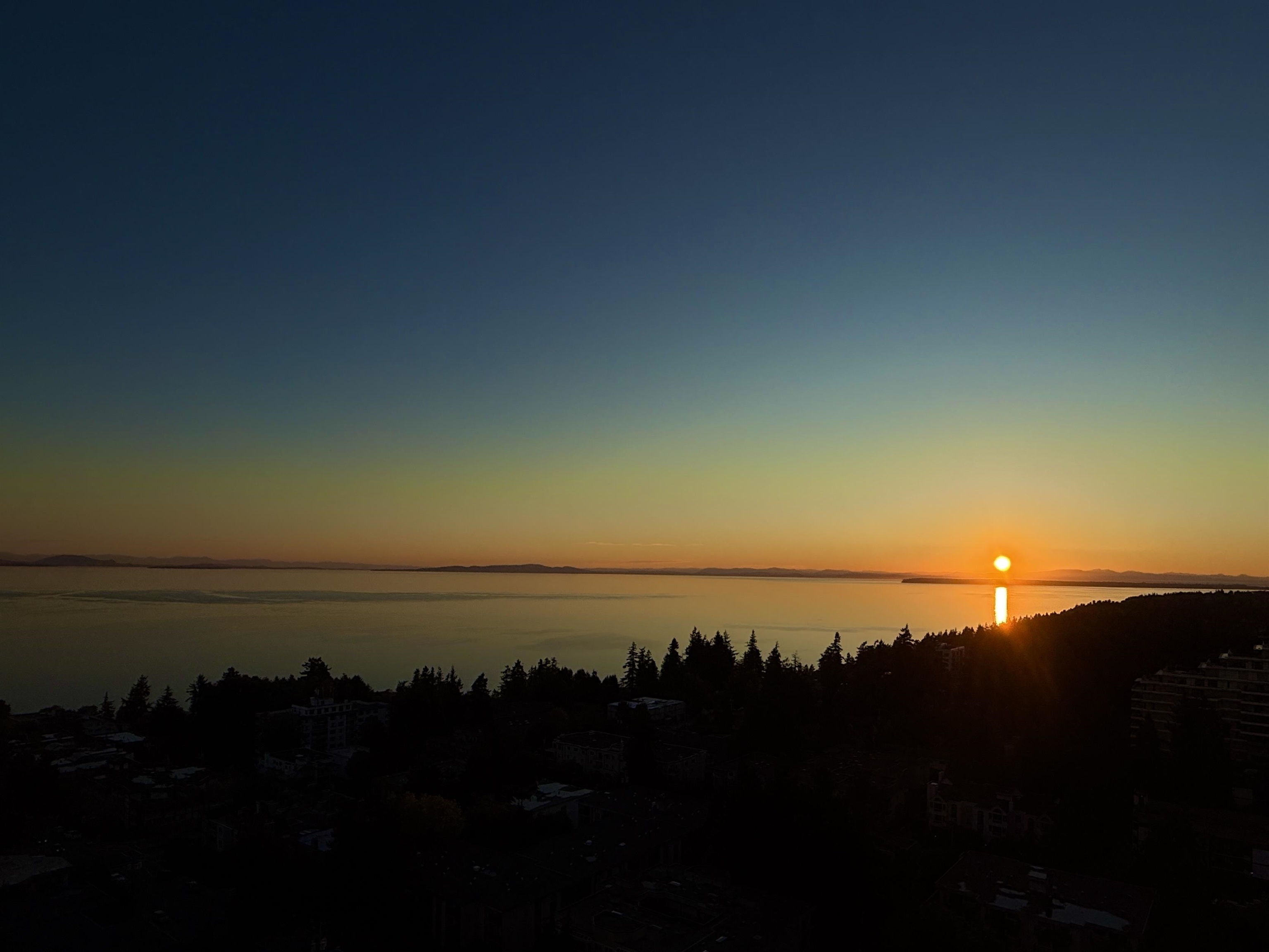 1804 1501 FOSTER STREET, White Rock Unit: 1804