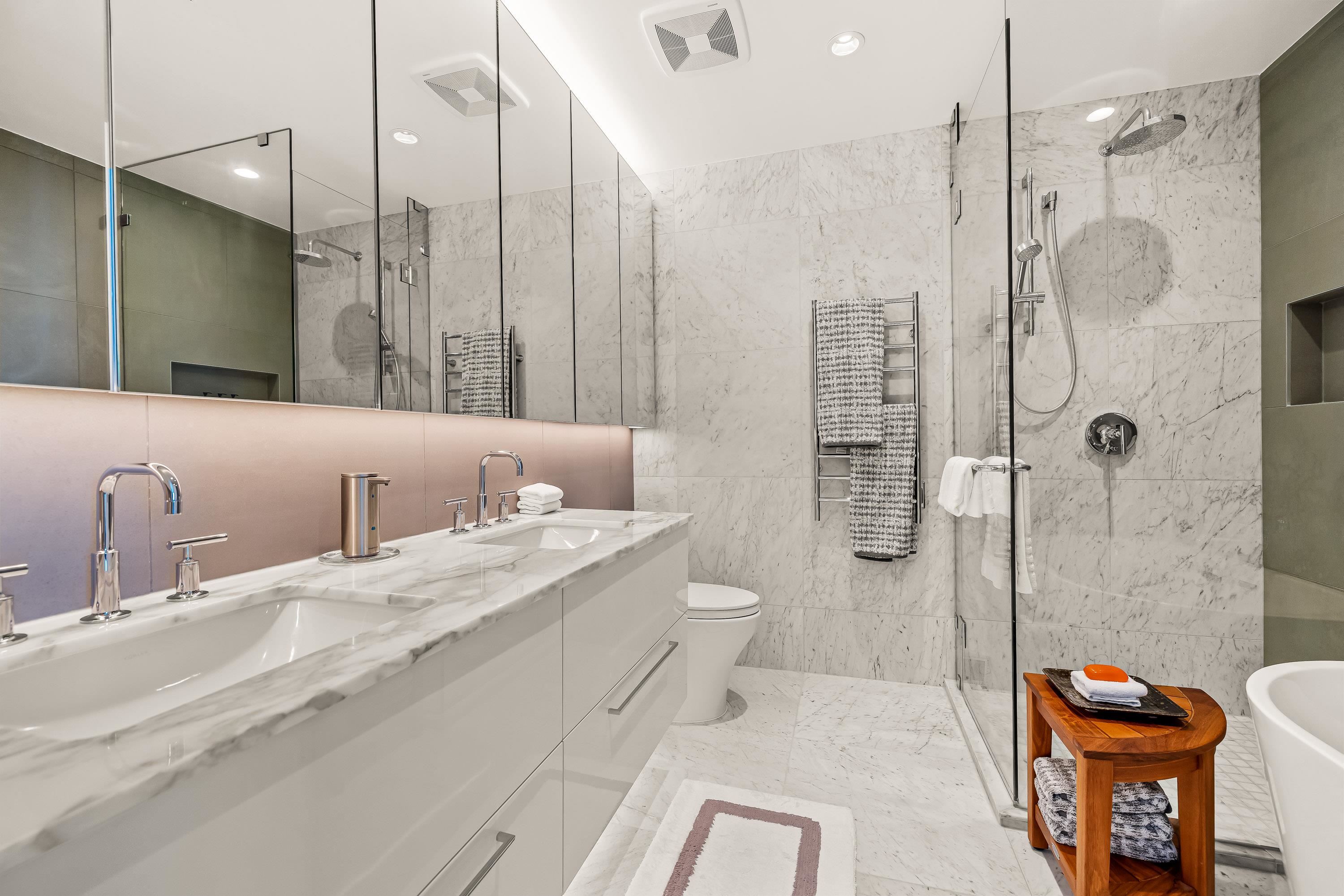 1804 1501 FOSTER STREET, White Rock Unit: 1804