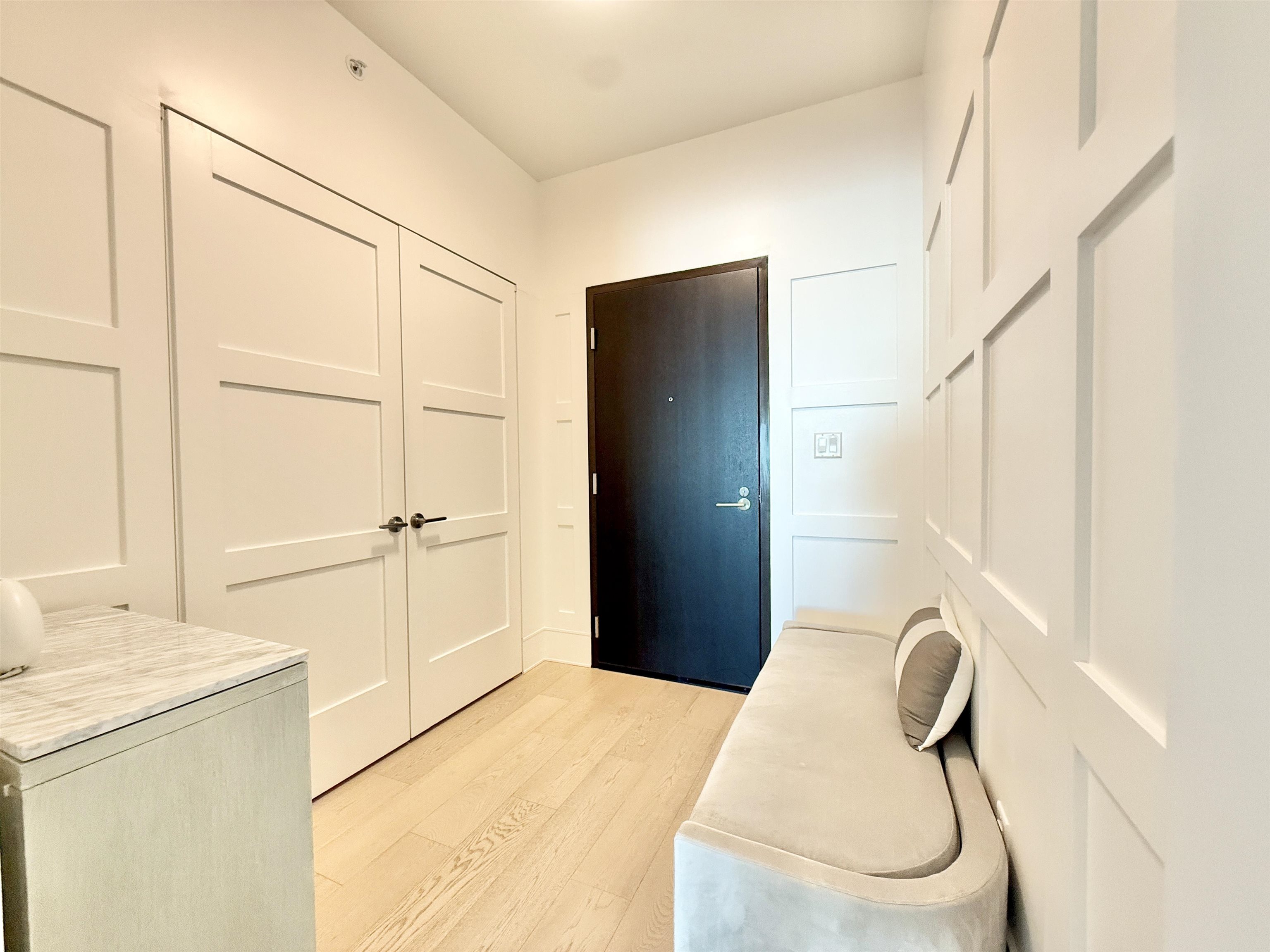 1804 1501 FOSTER STREET, White Rock Unit: 1804