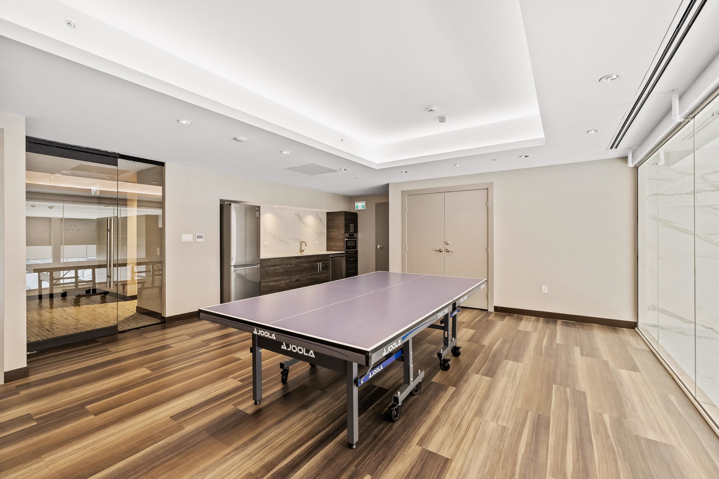 1804 1501 FOSTER STREET, White Rock Unit: 1804