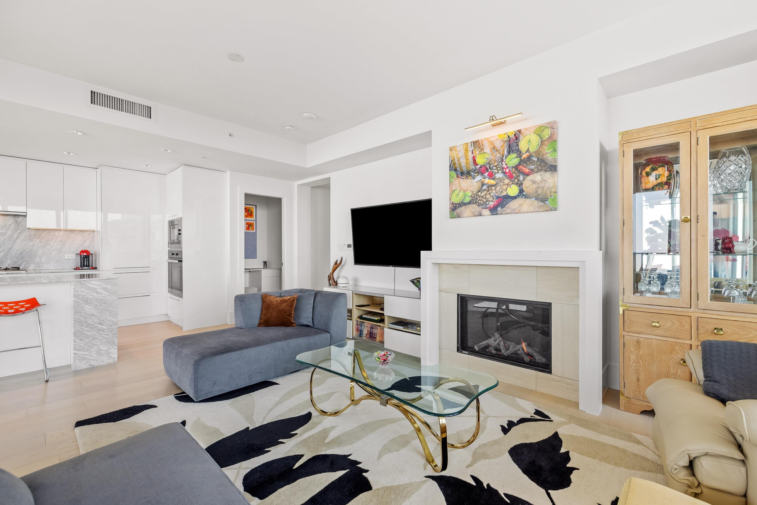 1804 1501 FOSTER STREET, White Rock Unit: 1804