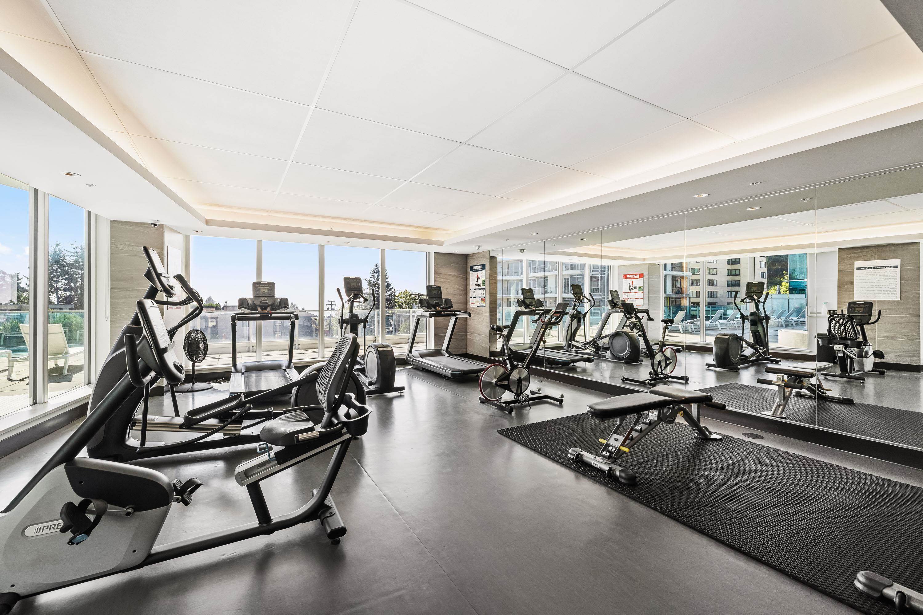 1804 1501 FOSTER STREET, White Rock Unit: 1804