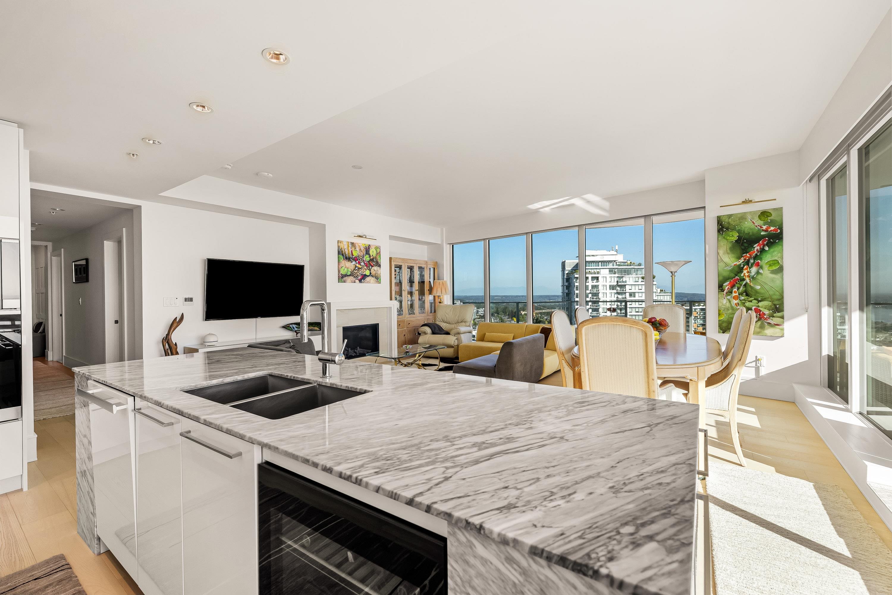 1804 1501 FOSTER STREET, White Rock Unit: 1804