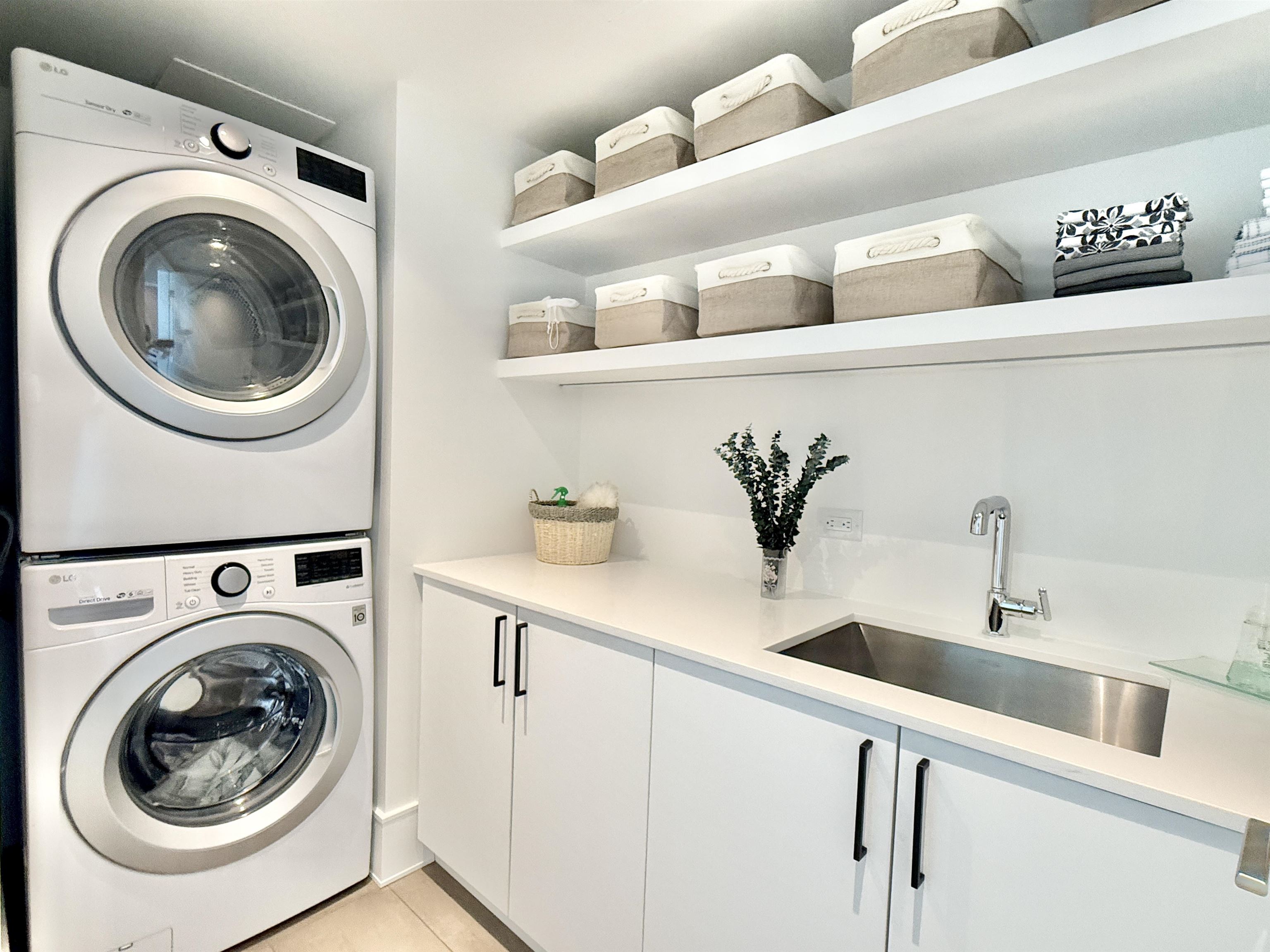 1804 1501 FOSTER STREET, White Rock Unit: 1804