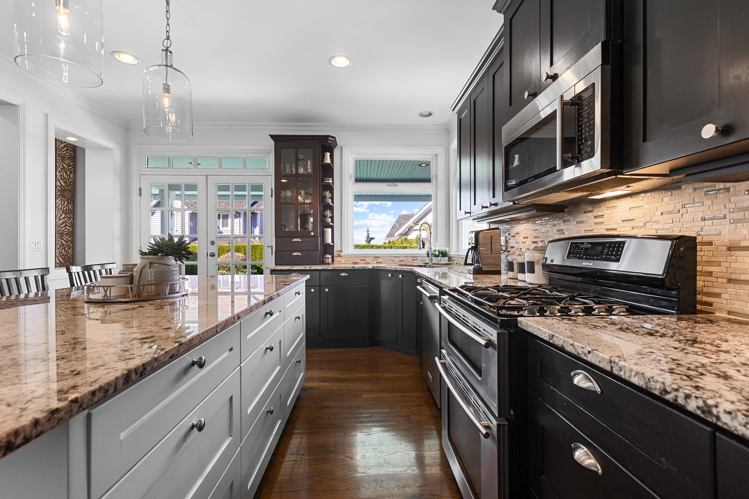 15675 36 AVE, Surrey