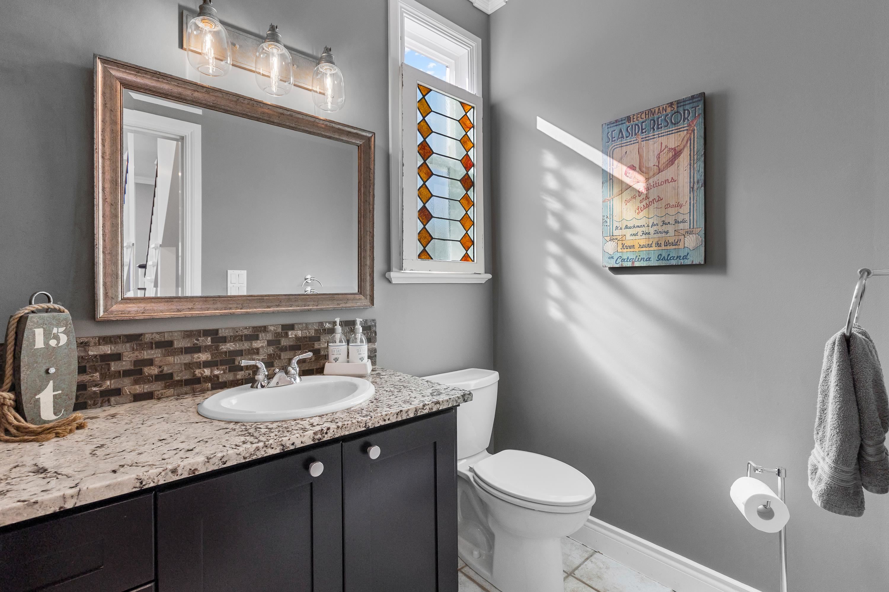 15675 36 AVE, Surrey