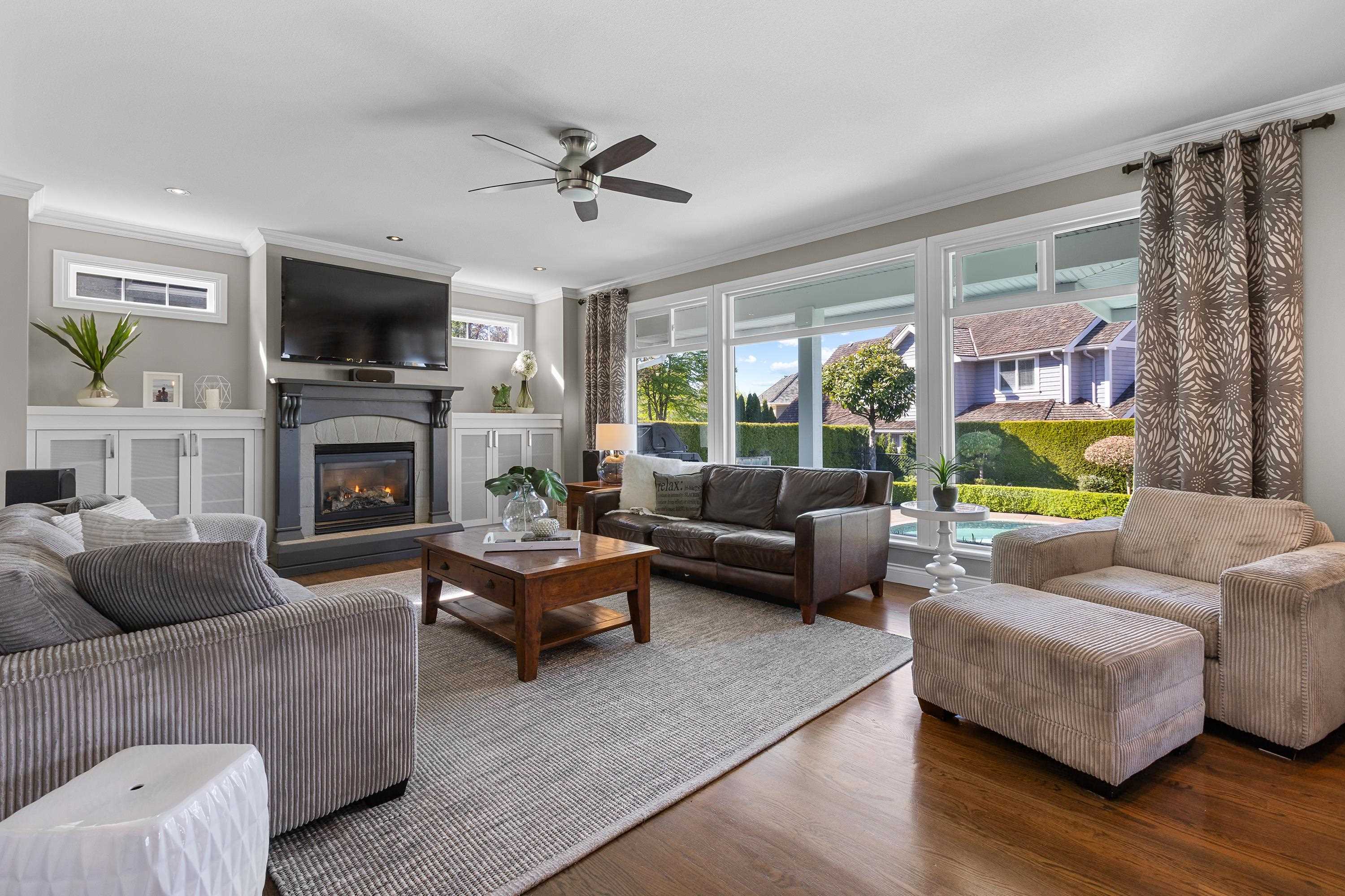 15675 36 AVE, Surrey