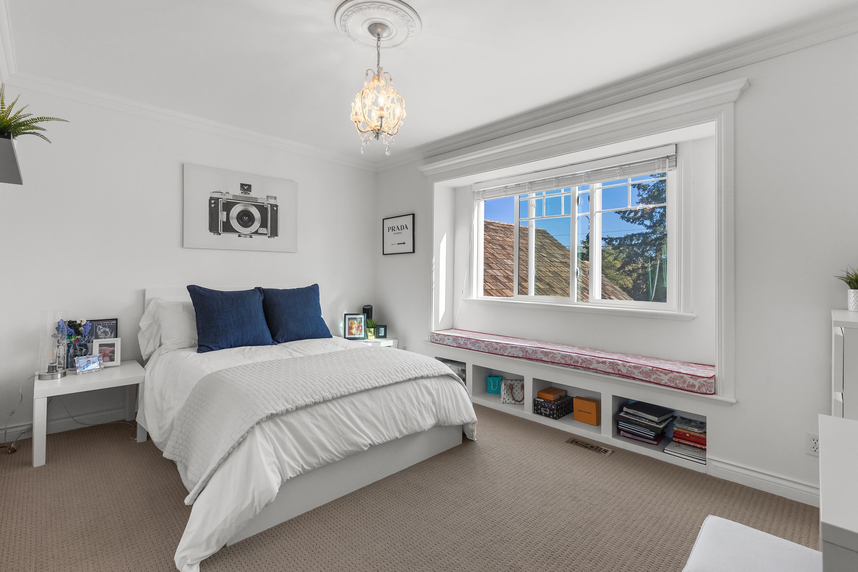 15675 36 AVE, Surrey