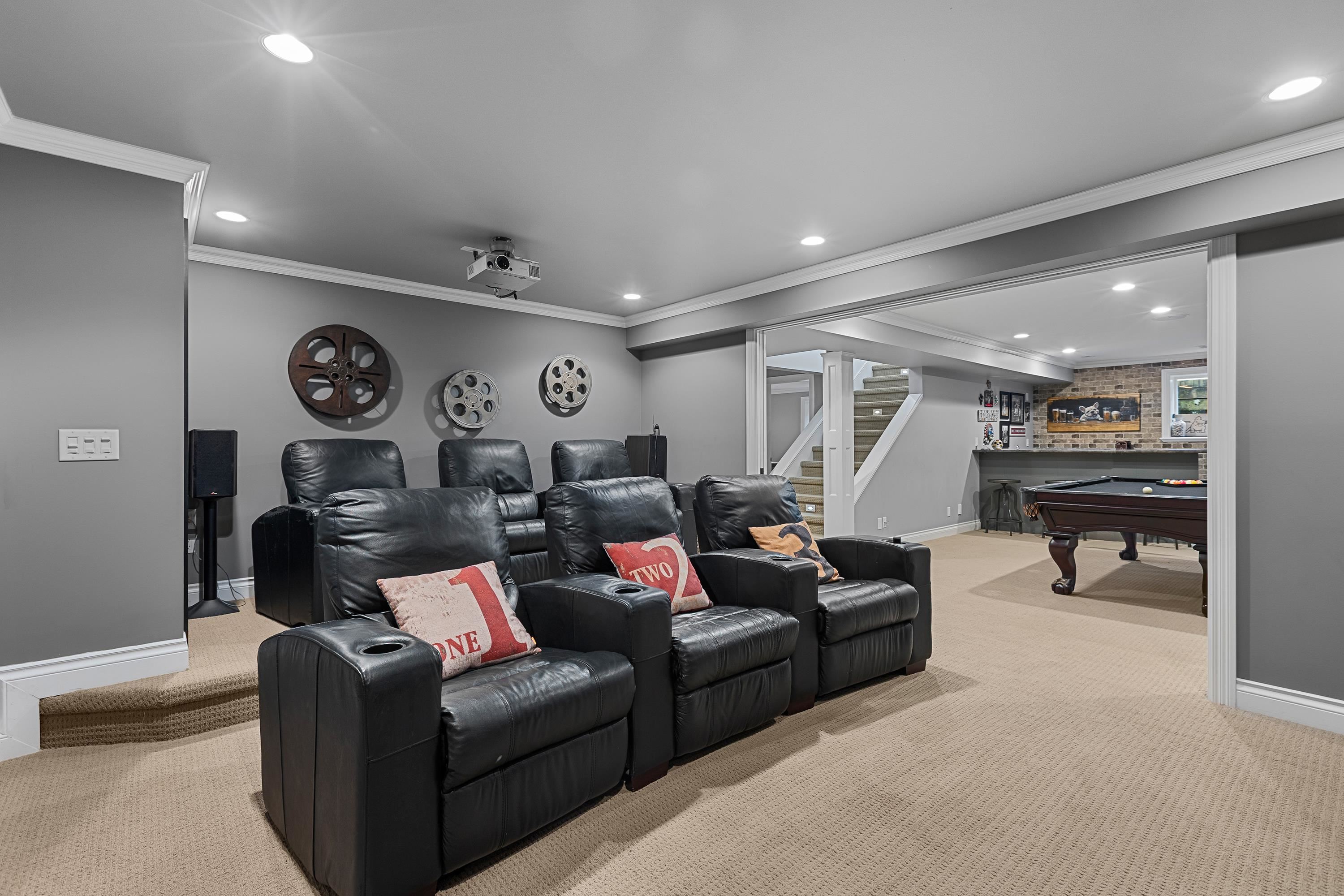 15675 36 AVE, Surrey