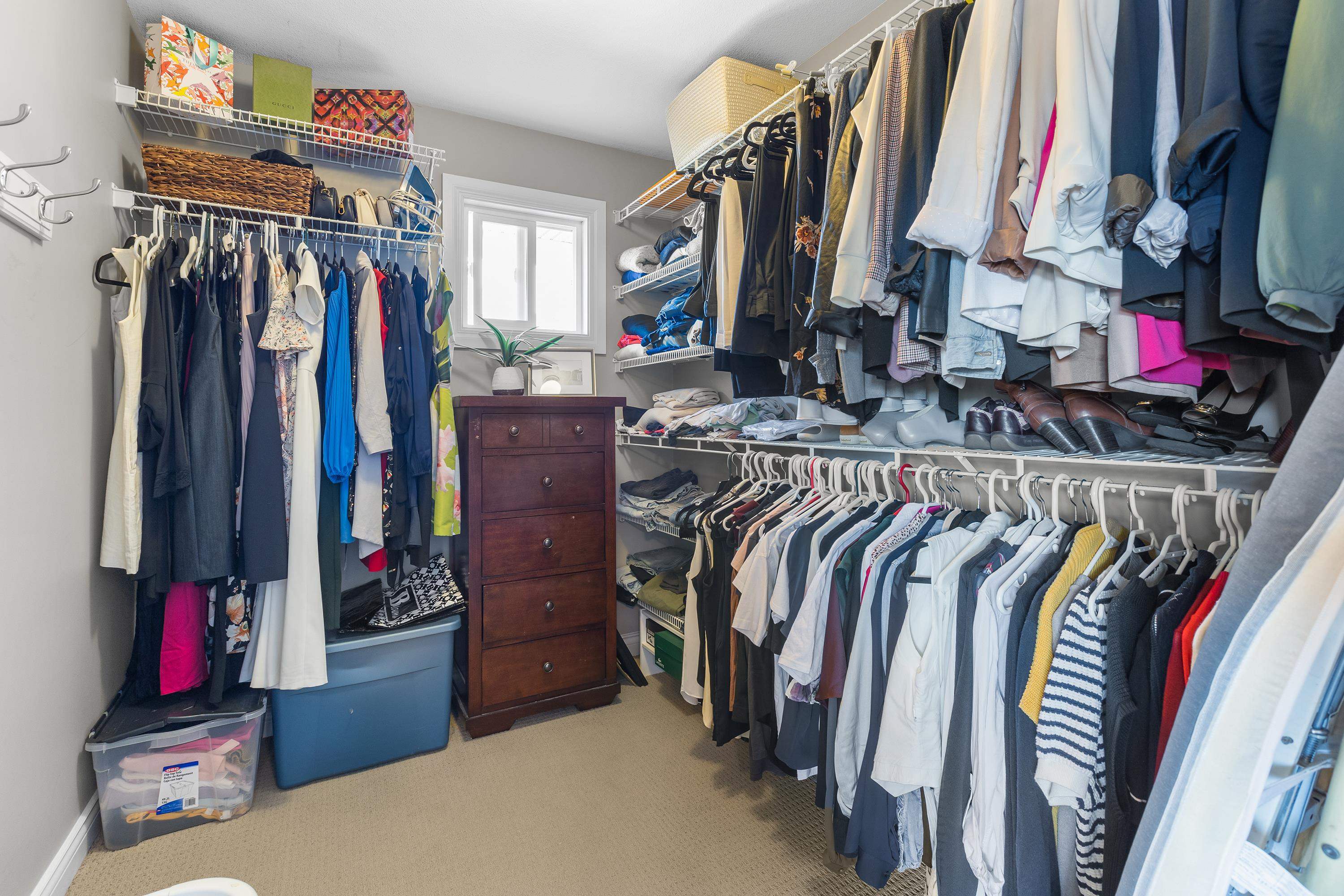 15675 36 AVE, Surrey