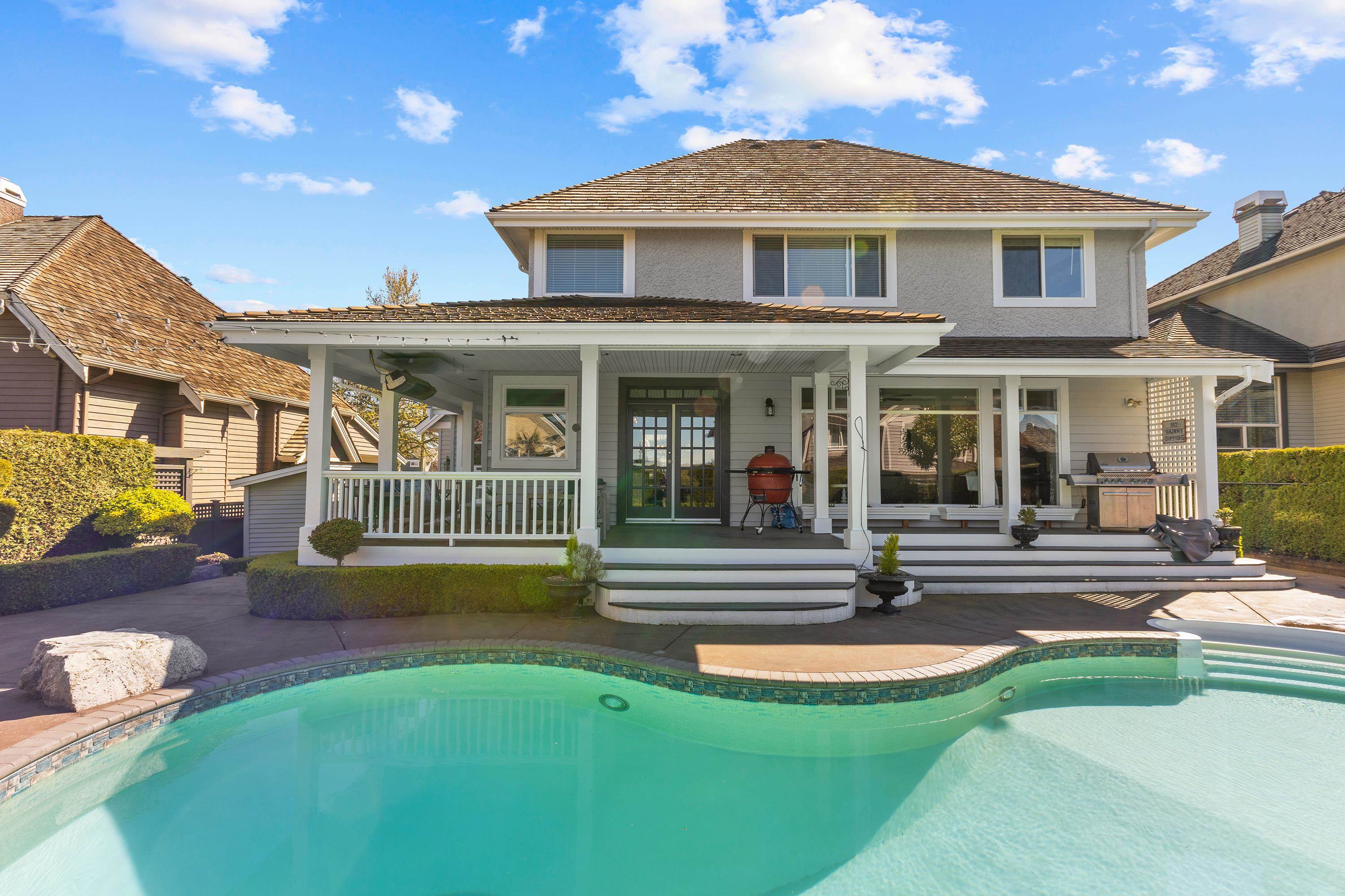 15675 36 AVE, Surrey