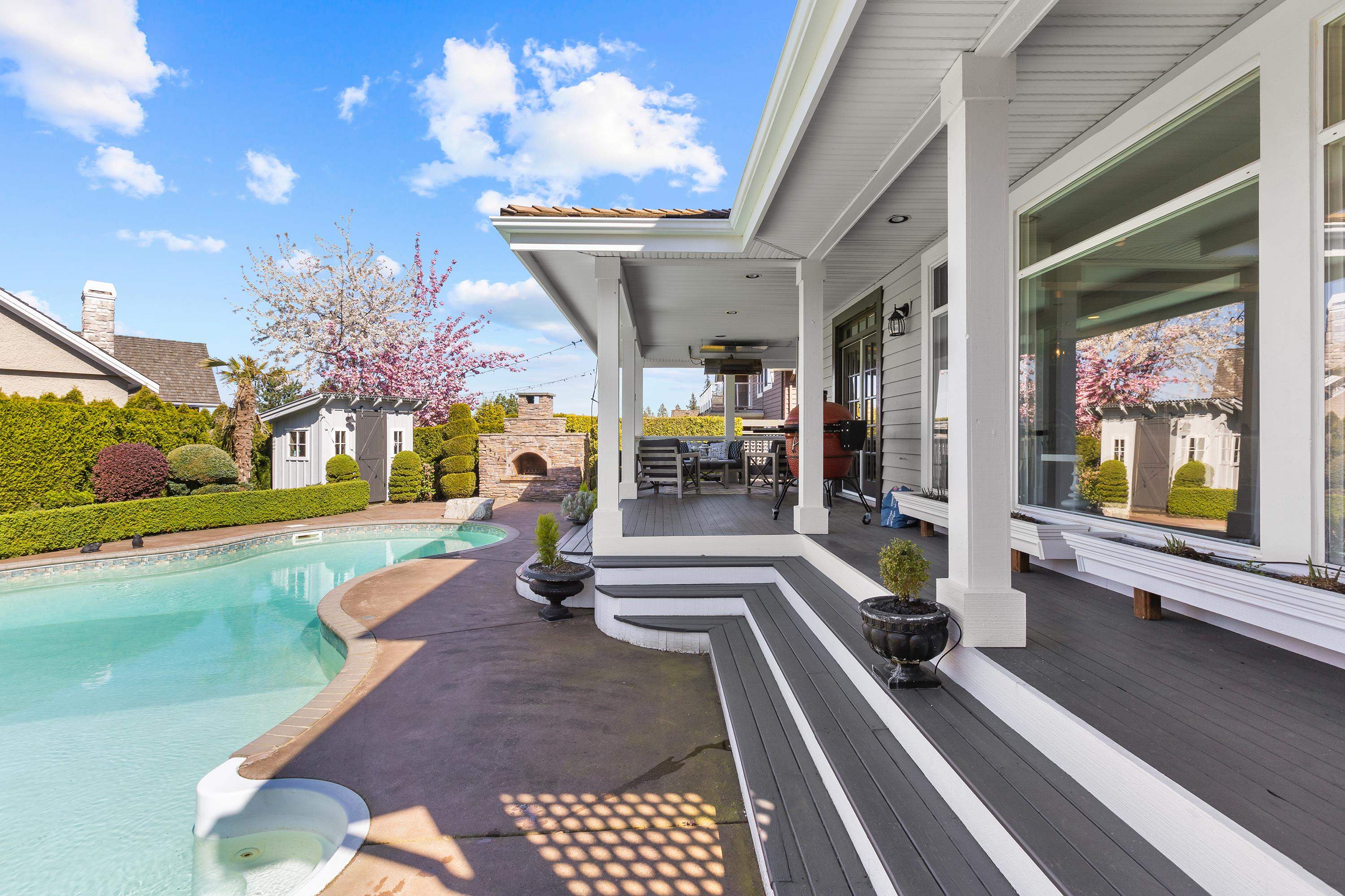 15675 36 AVE, Surrey