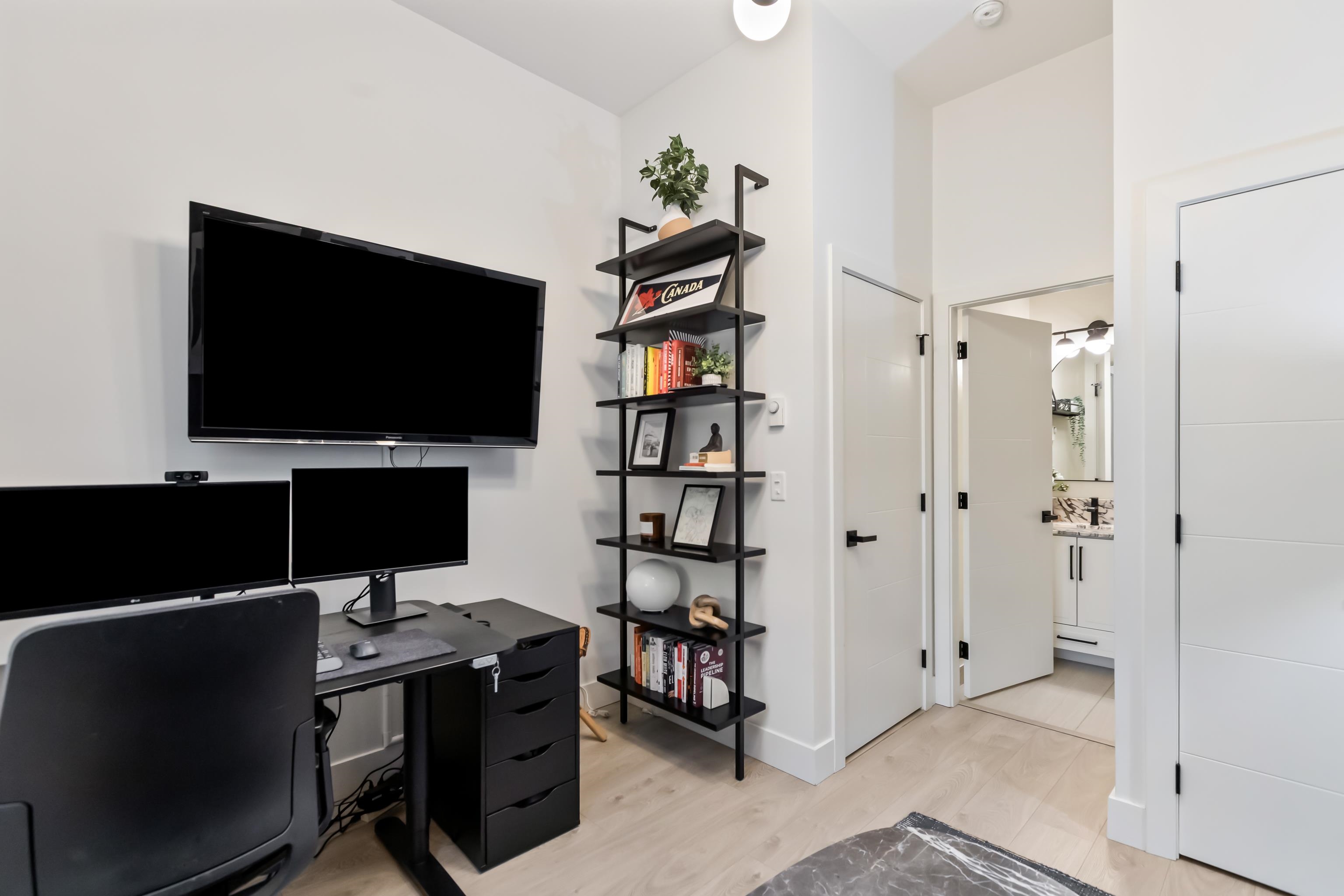 14 2999 151 ST, Surrey Unit: 14