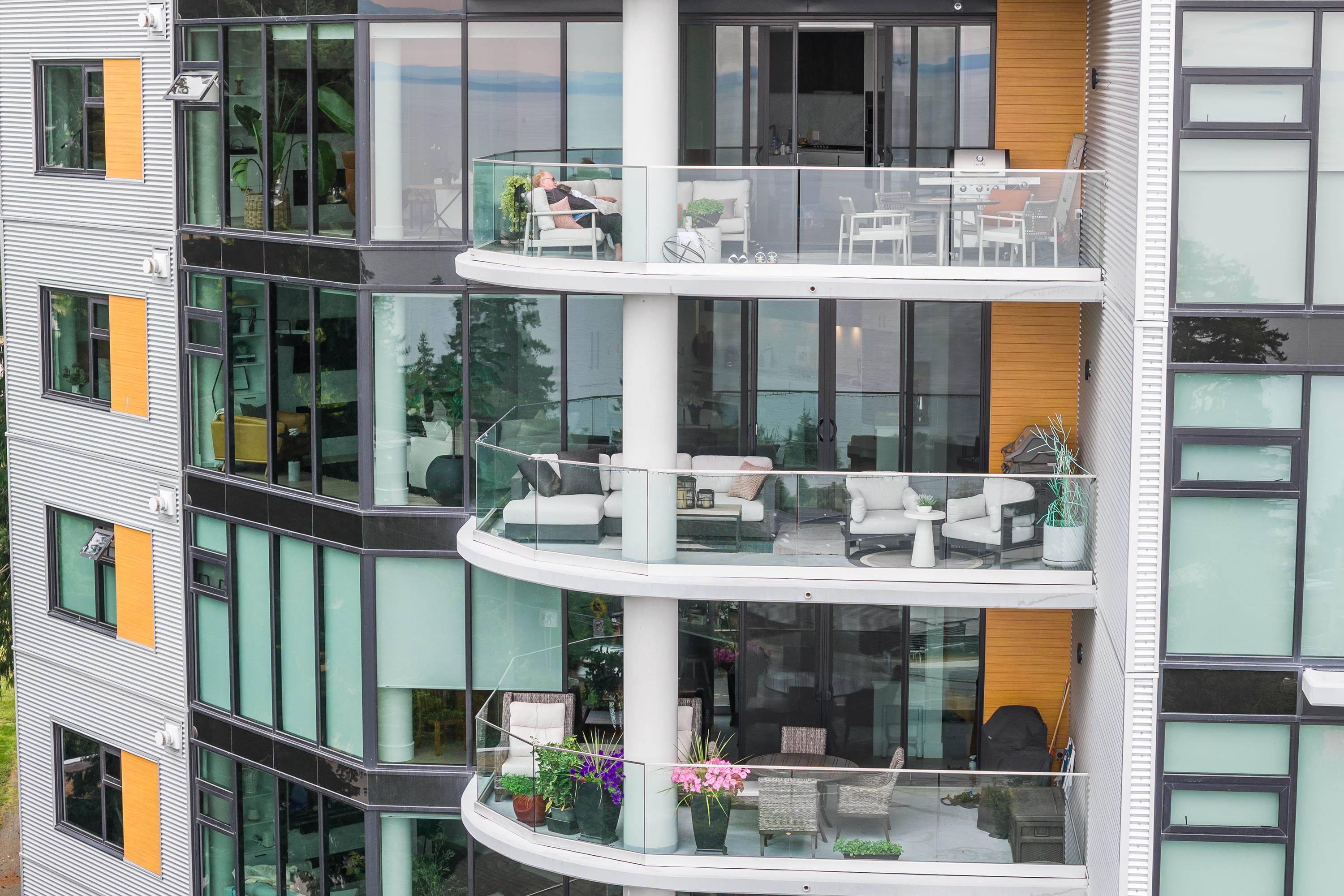 602 14825 THRIFT AVE Unit: 602