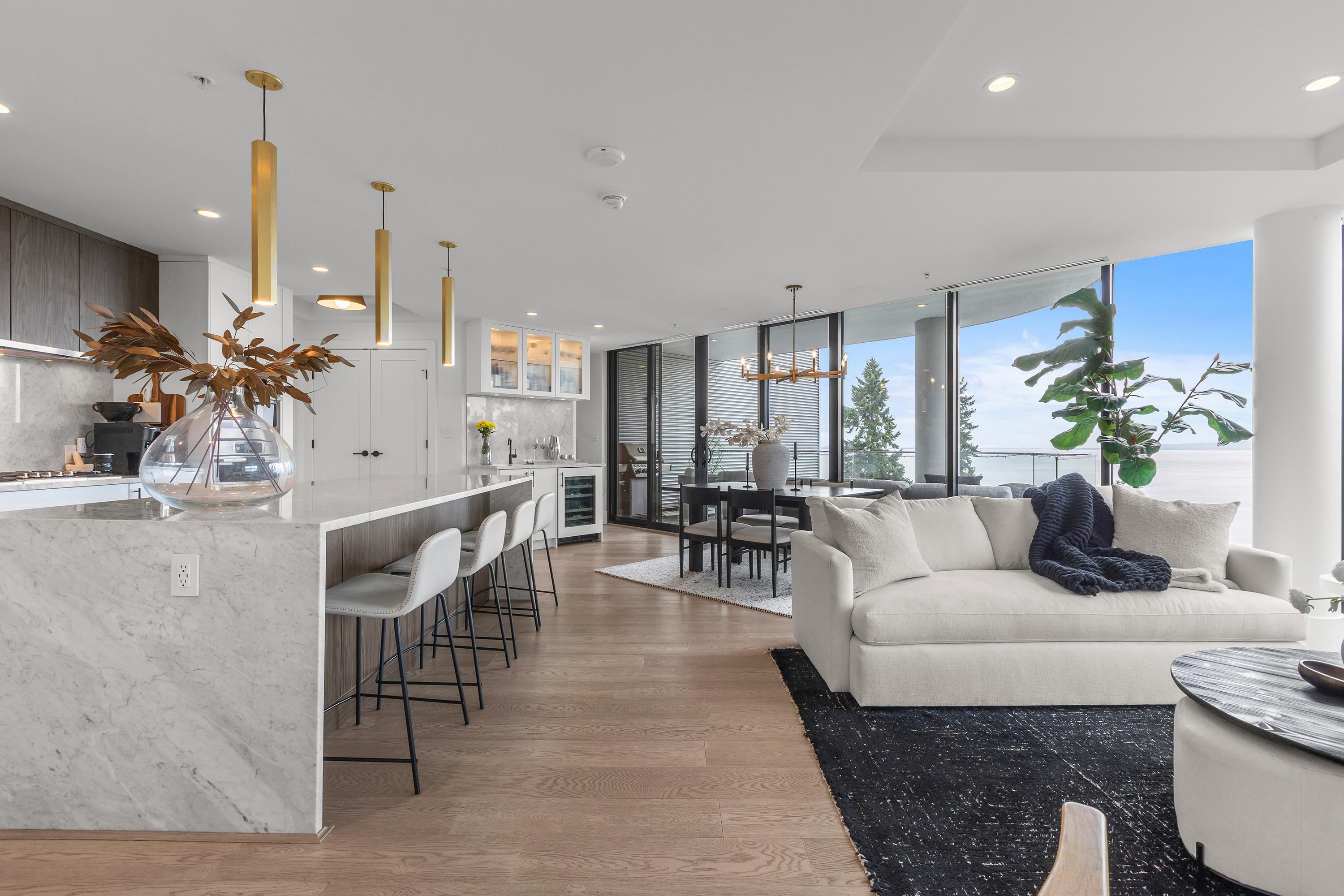 602 14825 THRIFT AVE Unit: 602