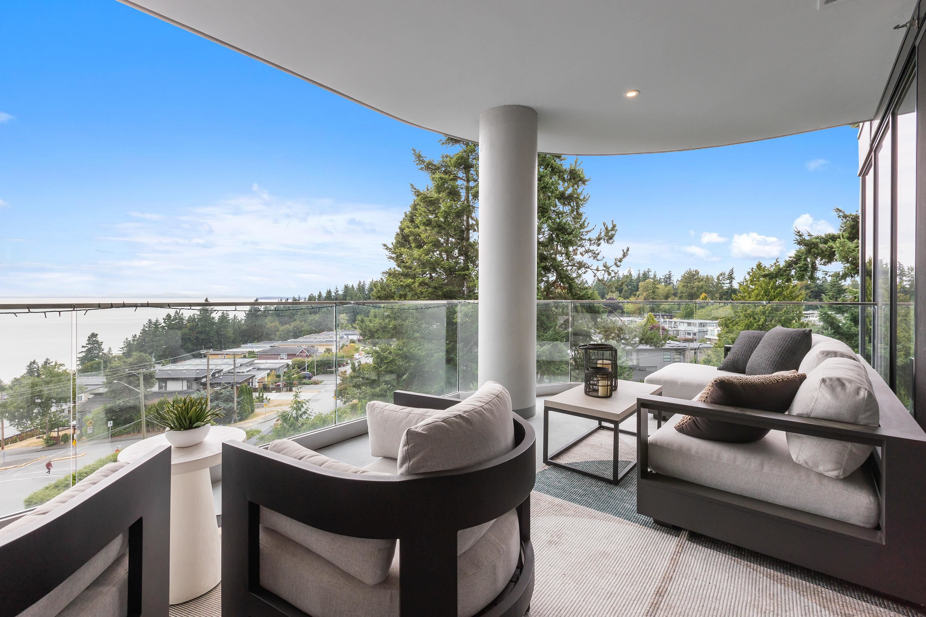 602 14825 THRIFT AVE Unit: 602