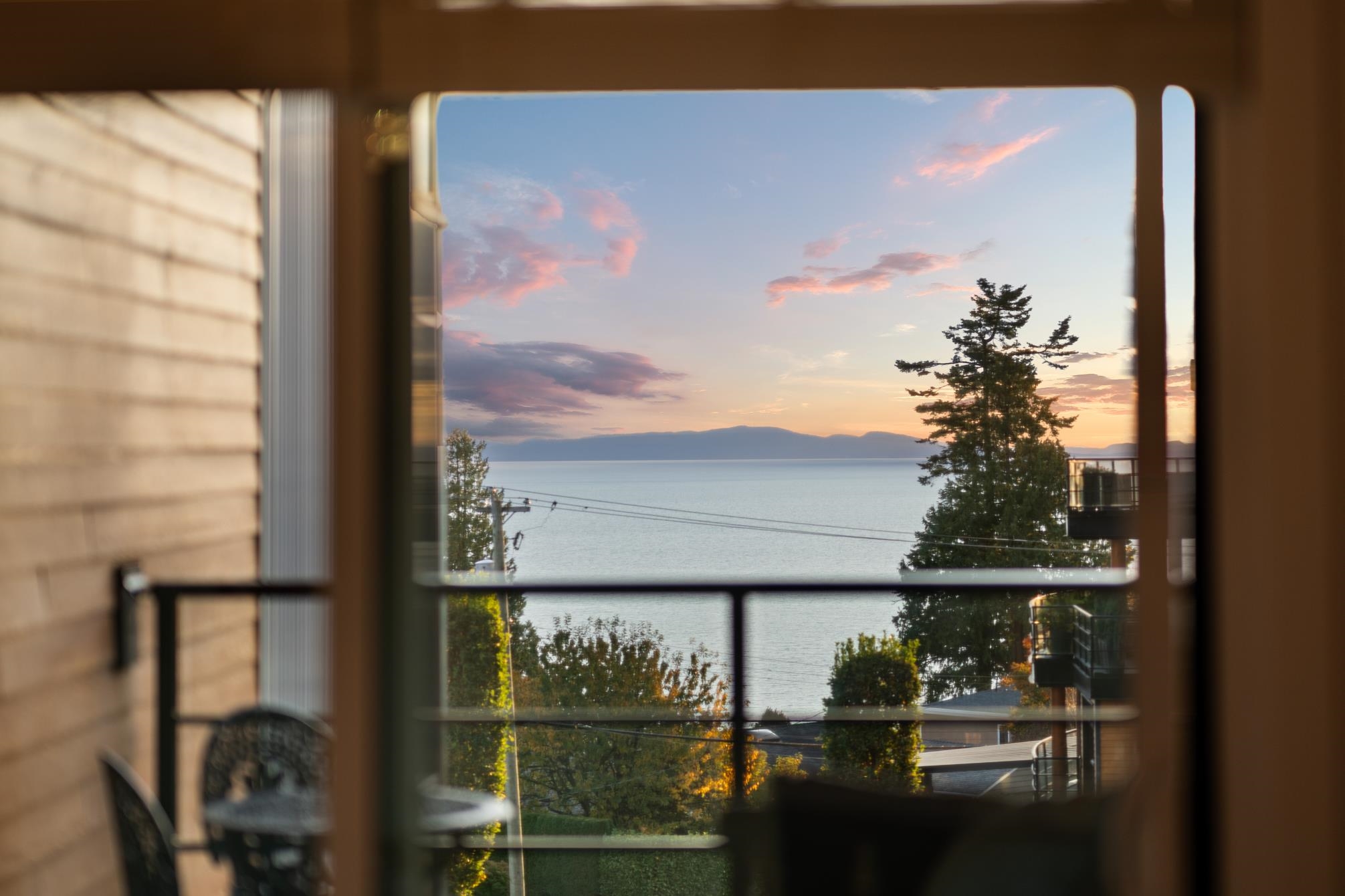 413 14855 THRIFT AVE Unit: 413