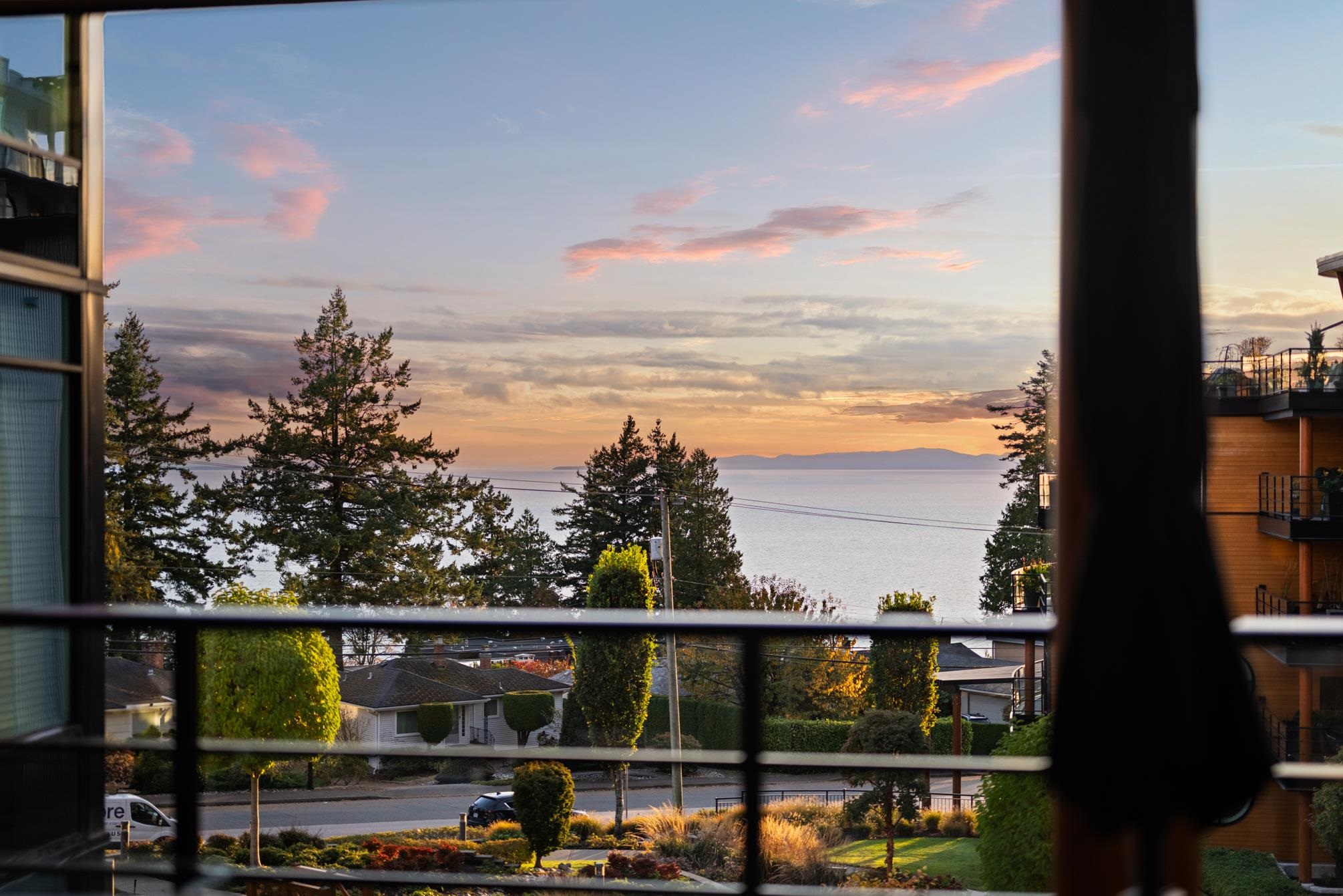 413 14855 THRIFT AVE Unit: 413