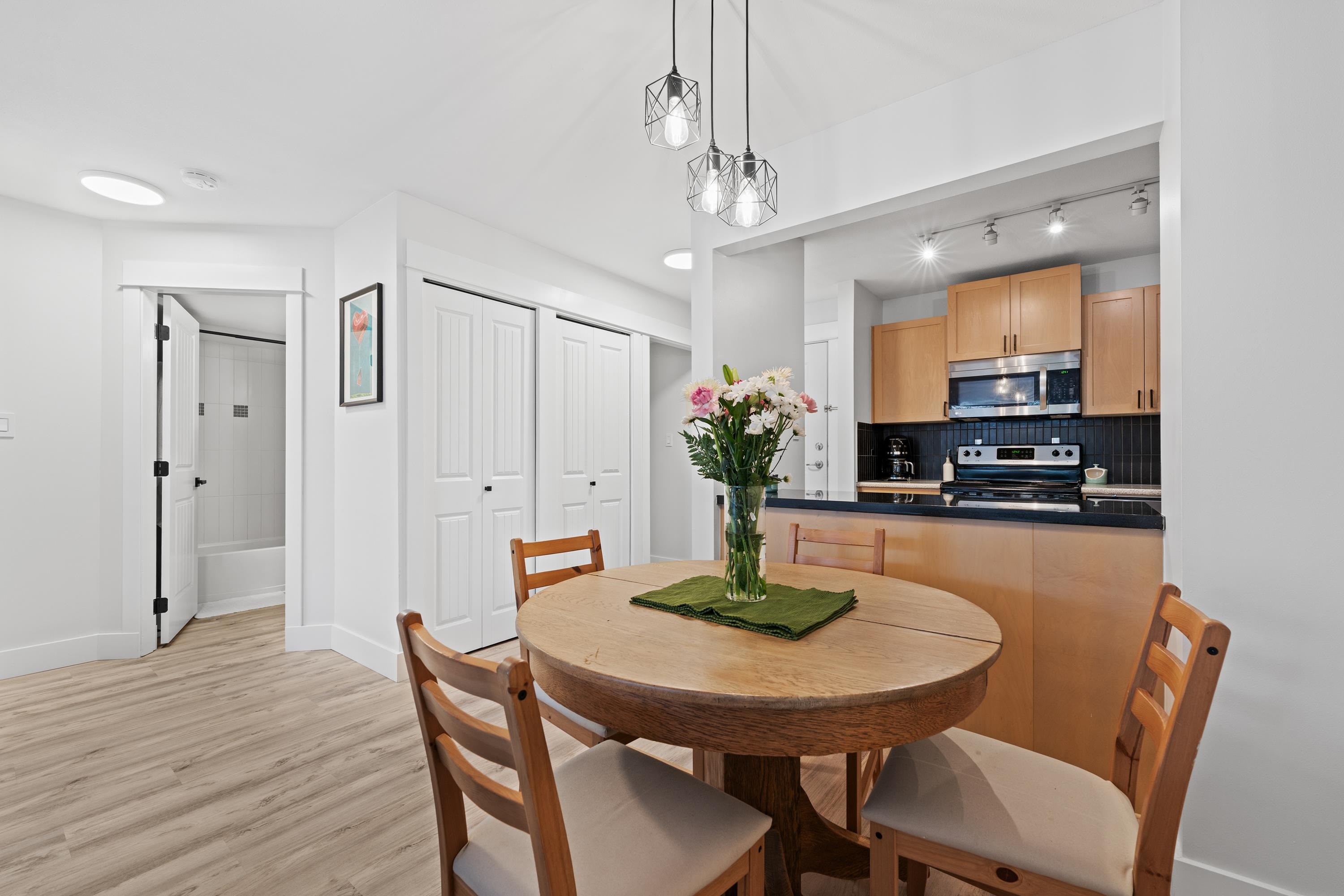 106 32725 GEORGE FERGUSON WAY Unit: 106