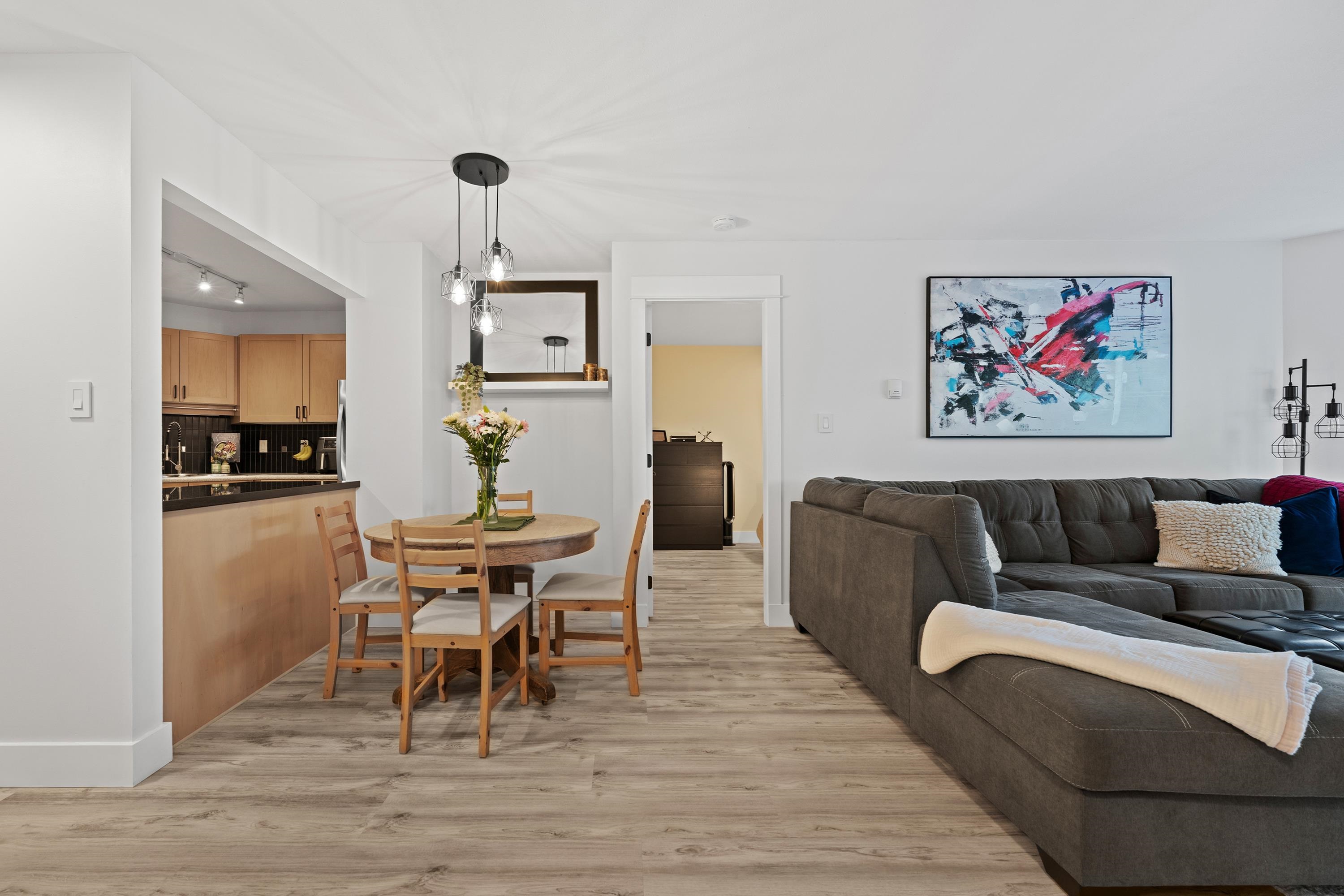 106 32725 GEORGE FERGUSON WAY Unit: 106