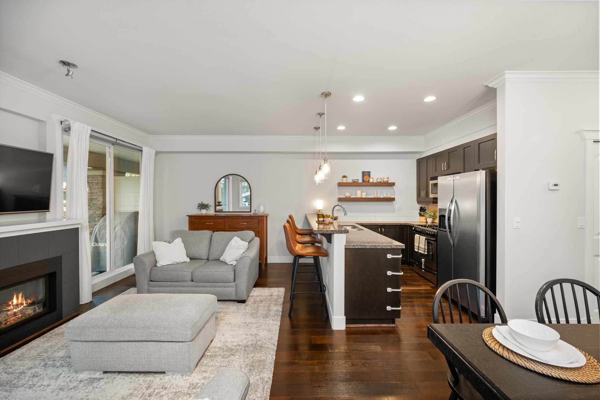 6 15454 32 AVENUE Unit: 6