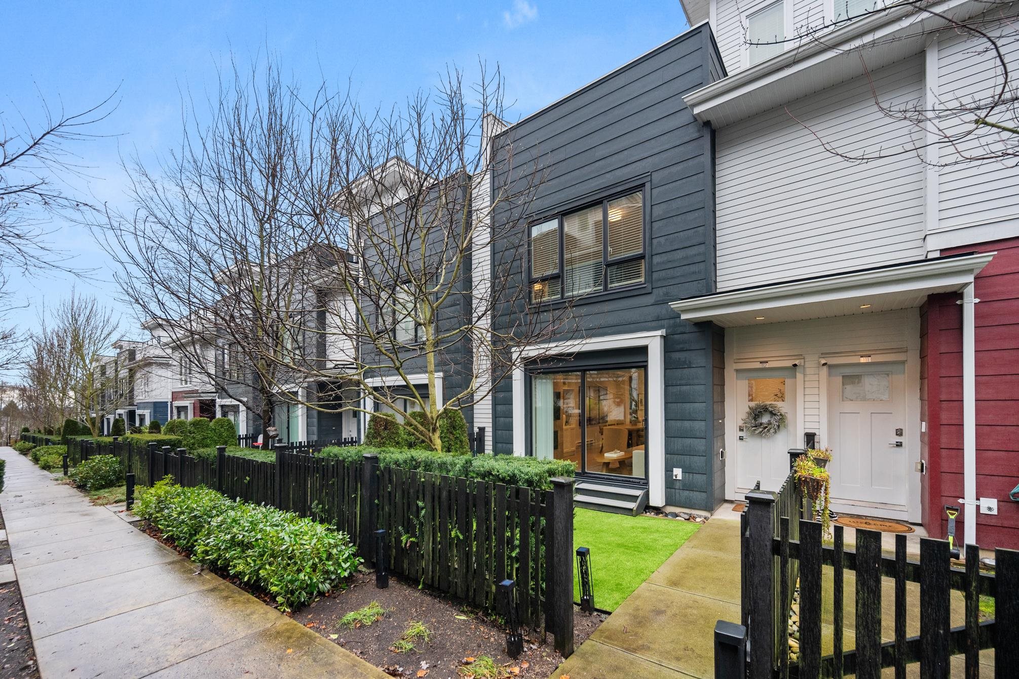 112 2280 163 STREET Unit: 112