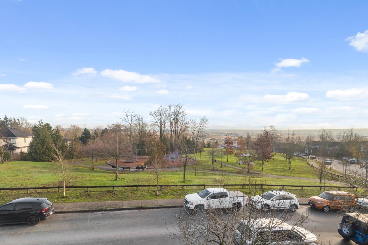 5723 148B STREET STREET