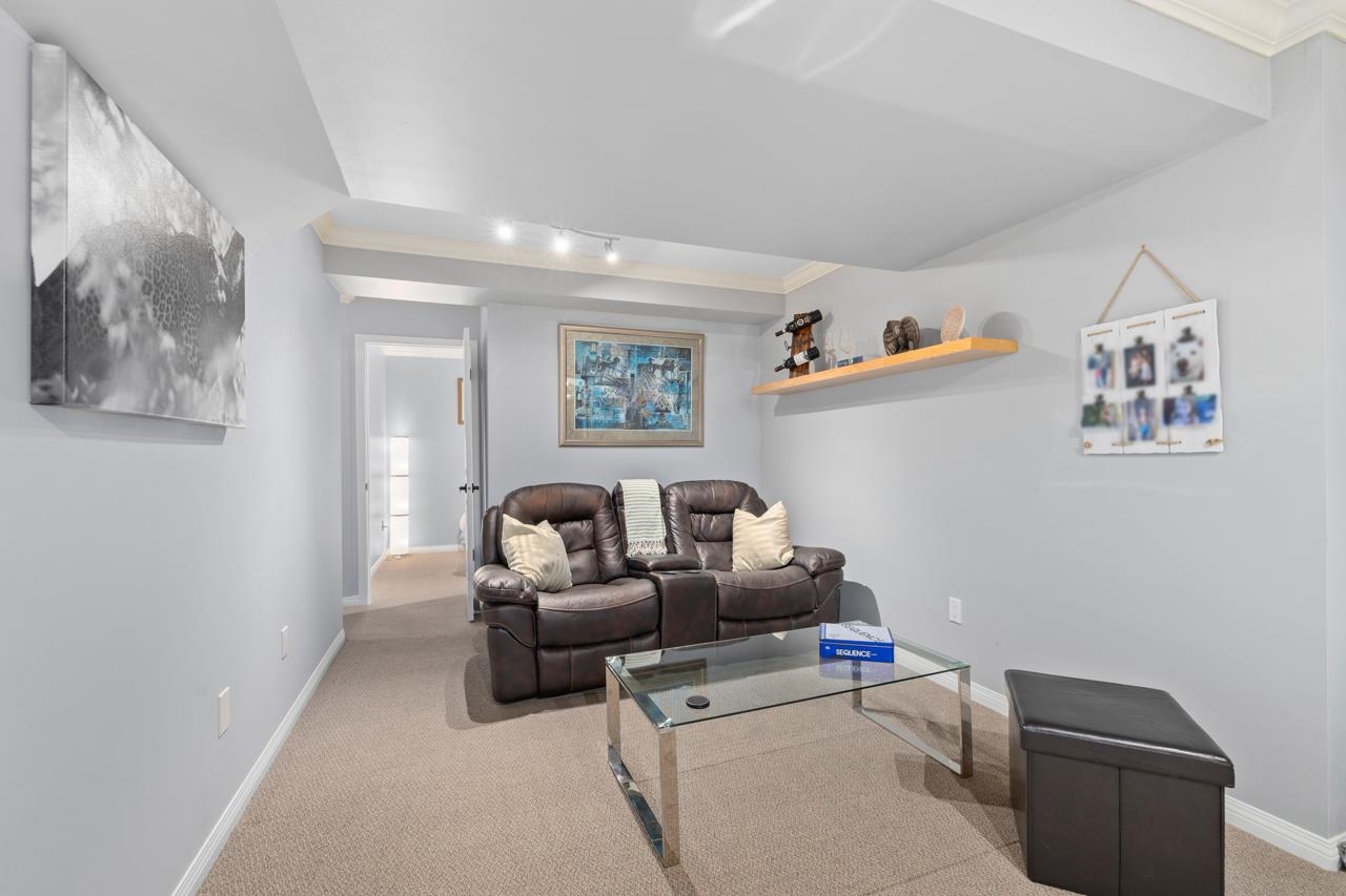 5723 148B STREET STREET