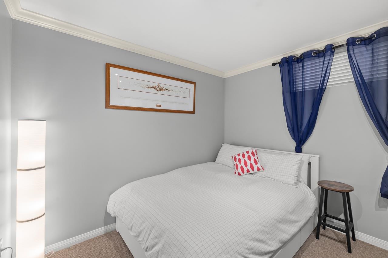 5723 148B STREET STREET