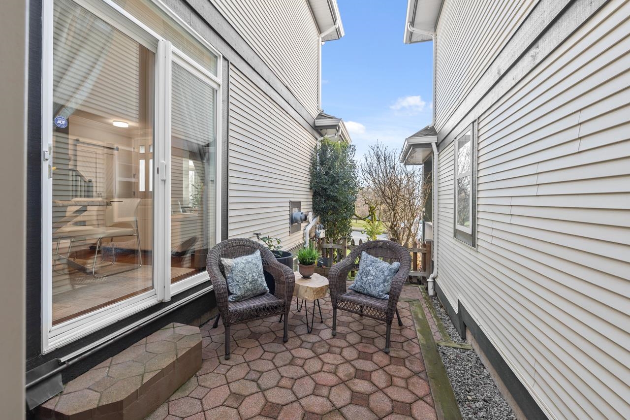 5723 148B STREET STREET