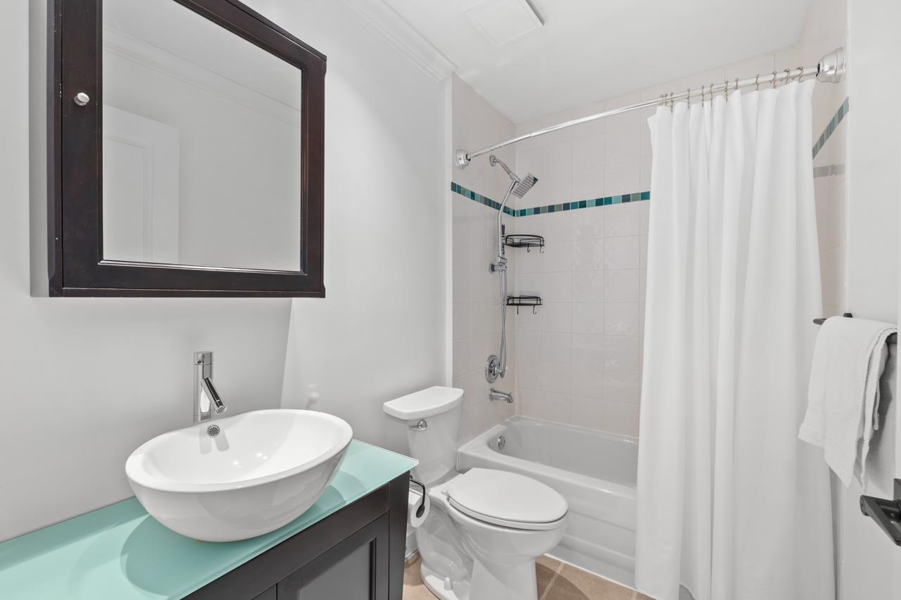 5723 148B STREET STREET