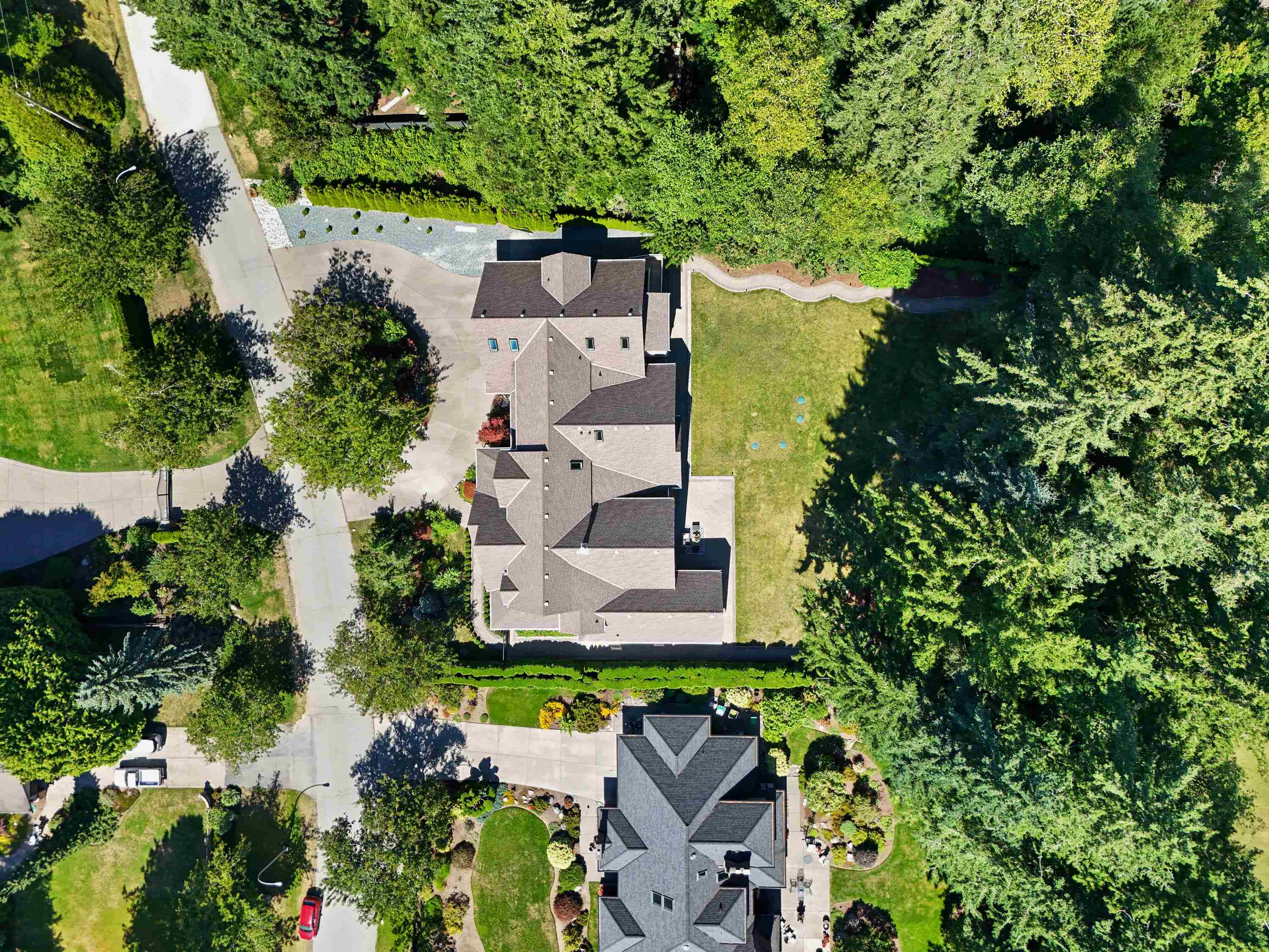 2732 NORTHCREST DRIVE