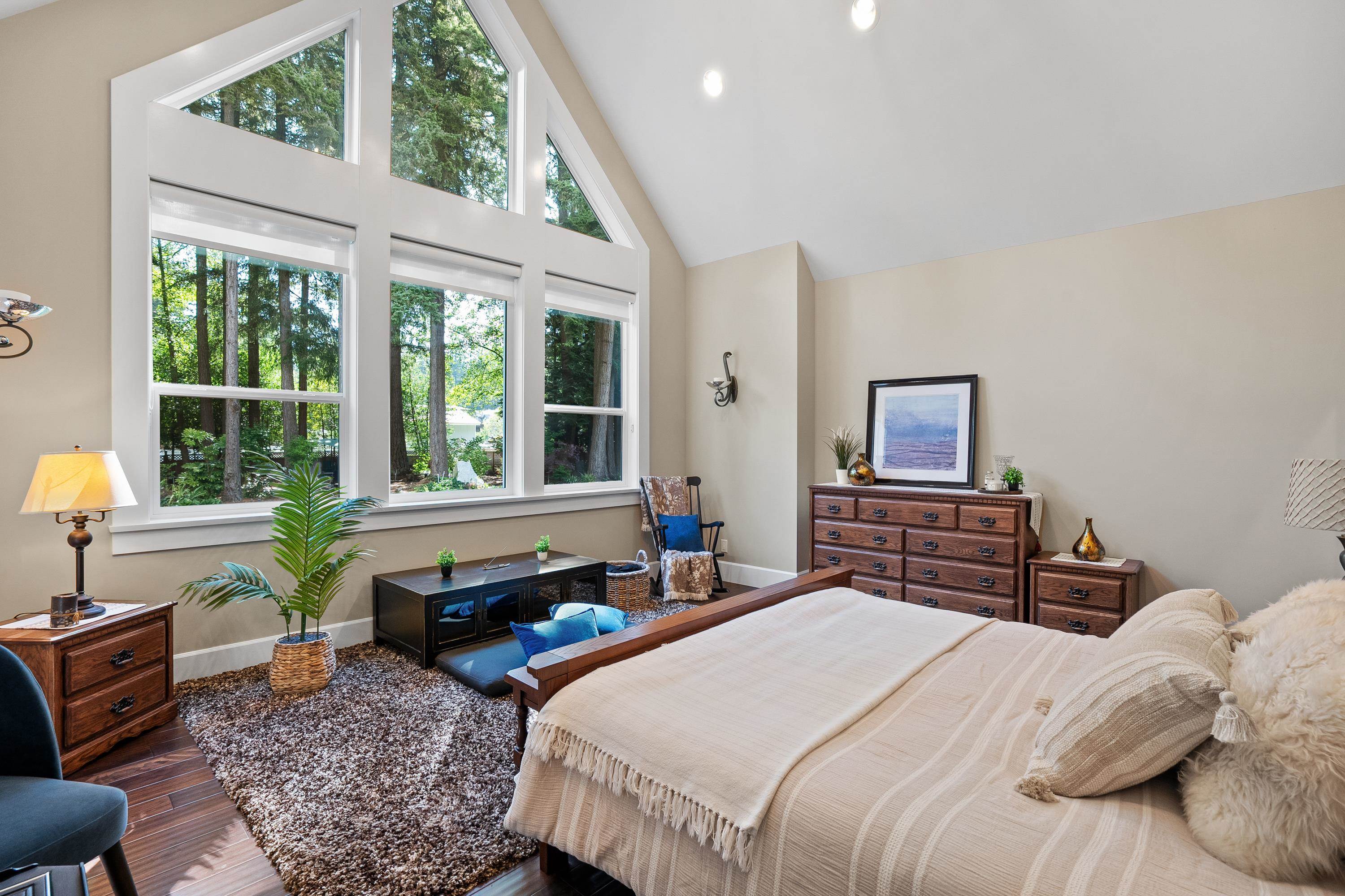 2732 NORTHCREST DRIVE