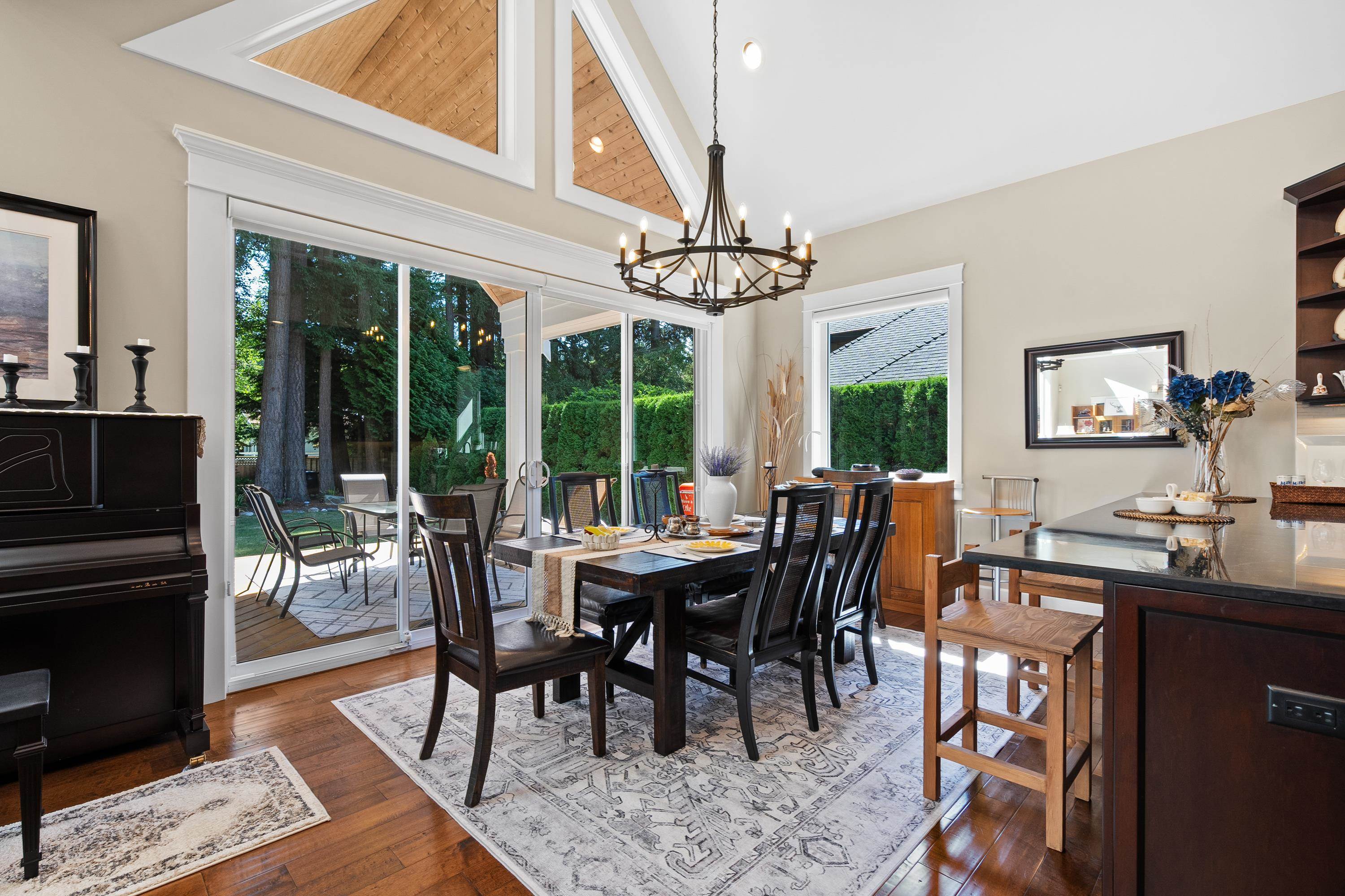 2732 NORTHCREST DRIVE