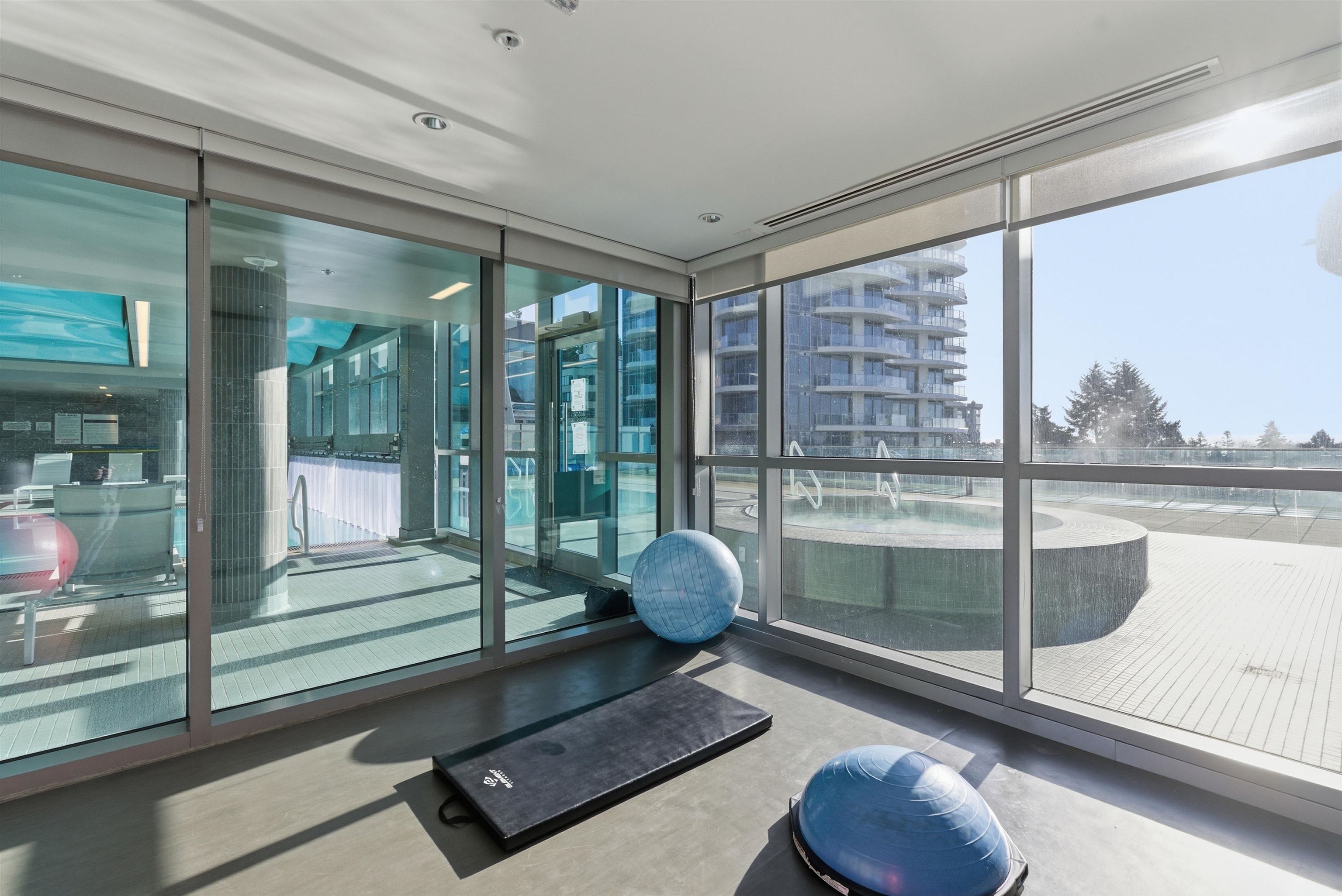 2001 1501 FOSTER STREET Unit: 2001