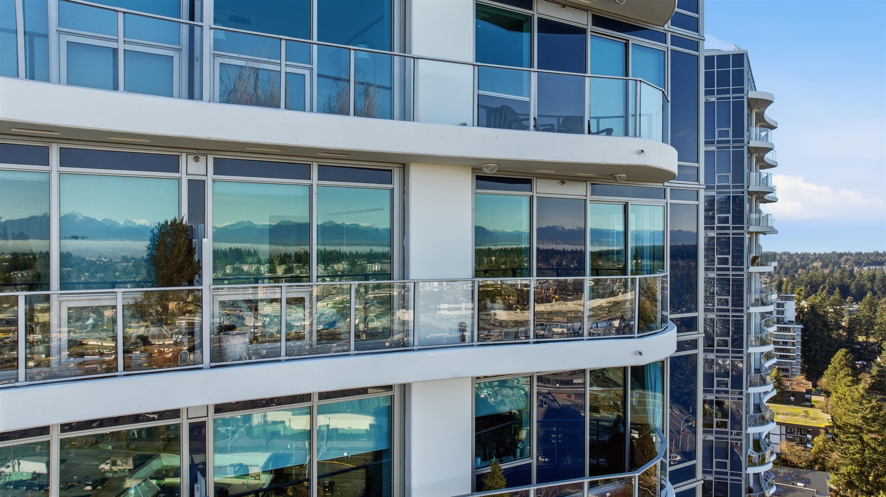 2001 1501 FOSTER STREET Unit: 2001