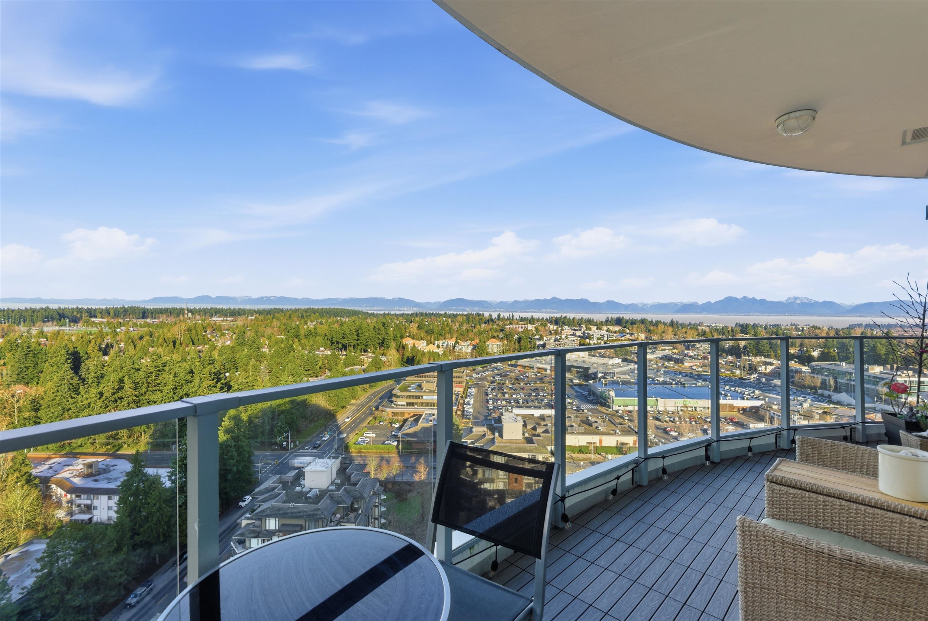 2001 1501 FOSTER STREET Unit: 2001