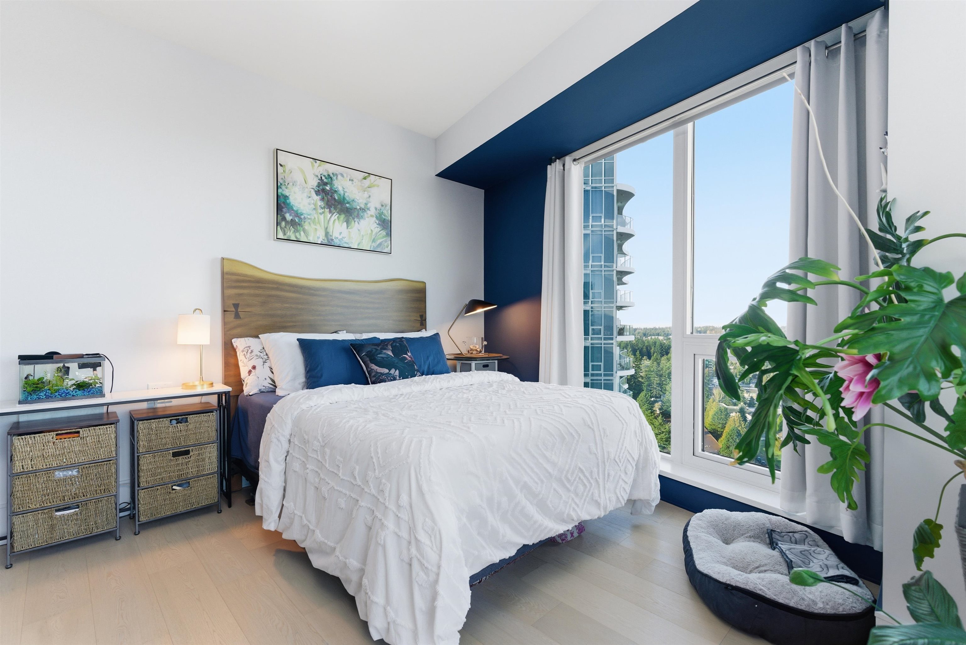 2001 1501 FOSTER STREET Unit: 2001