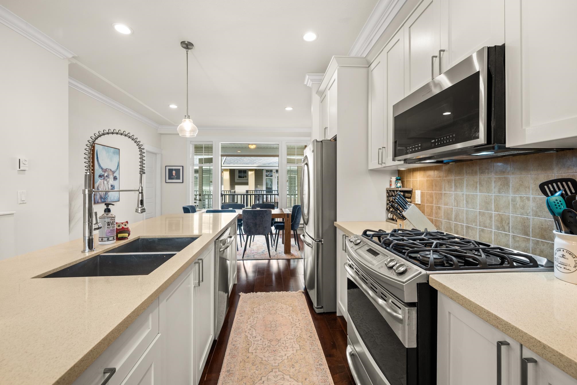 7 17171 2B AVENUE Unit: 7