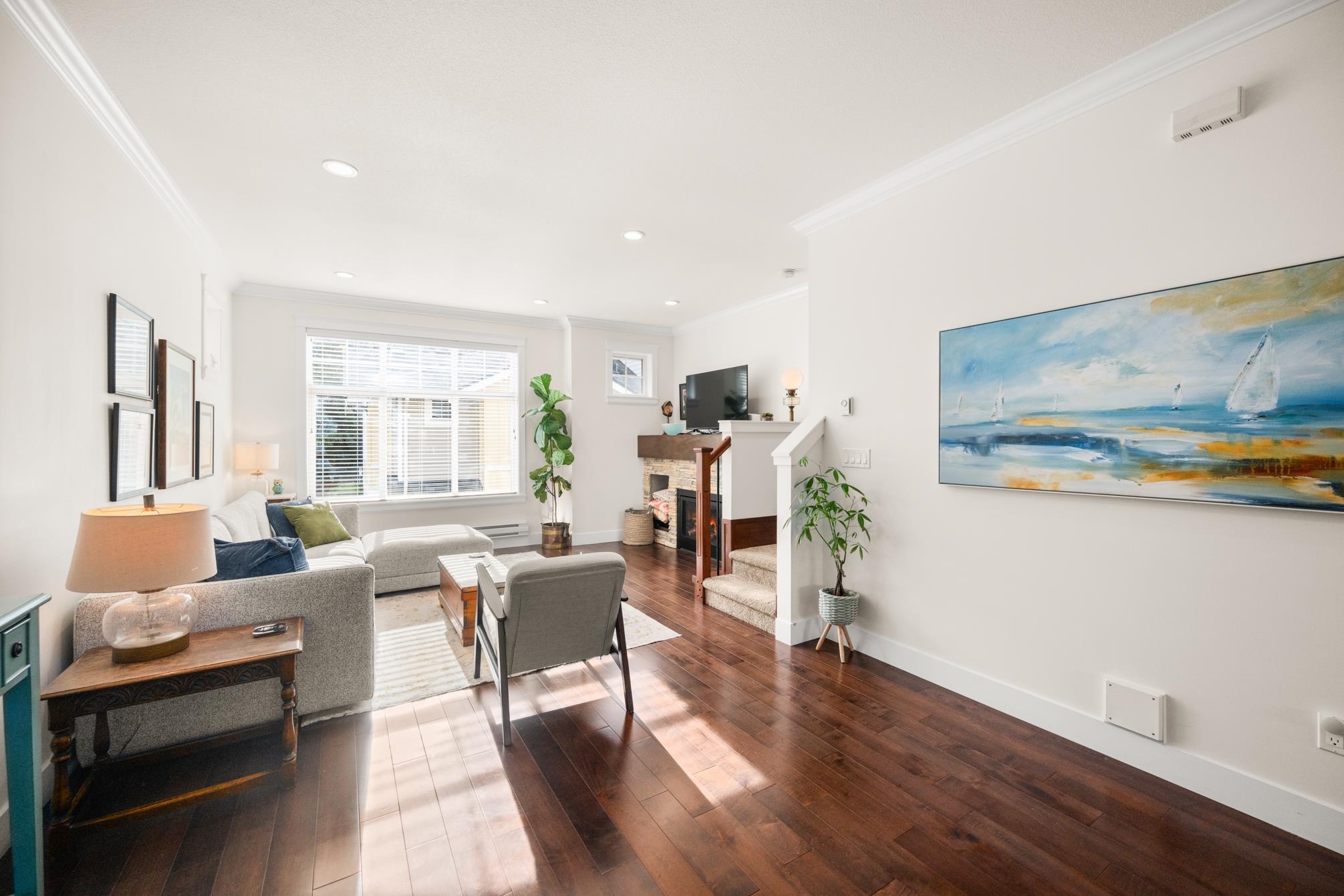 7 17171 2B AVENUE Unit: 7