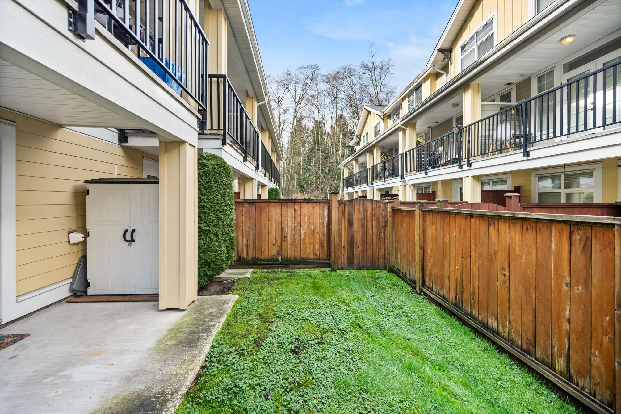 7 17171 2B AVENUE Unit: 7