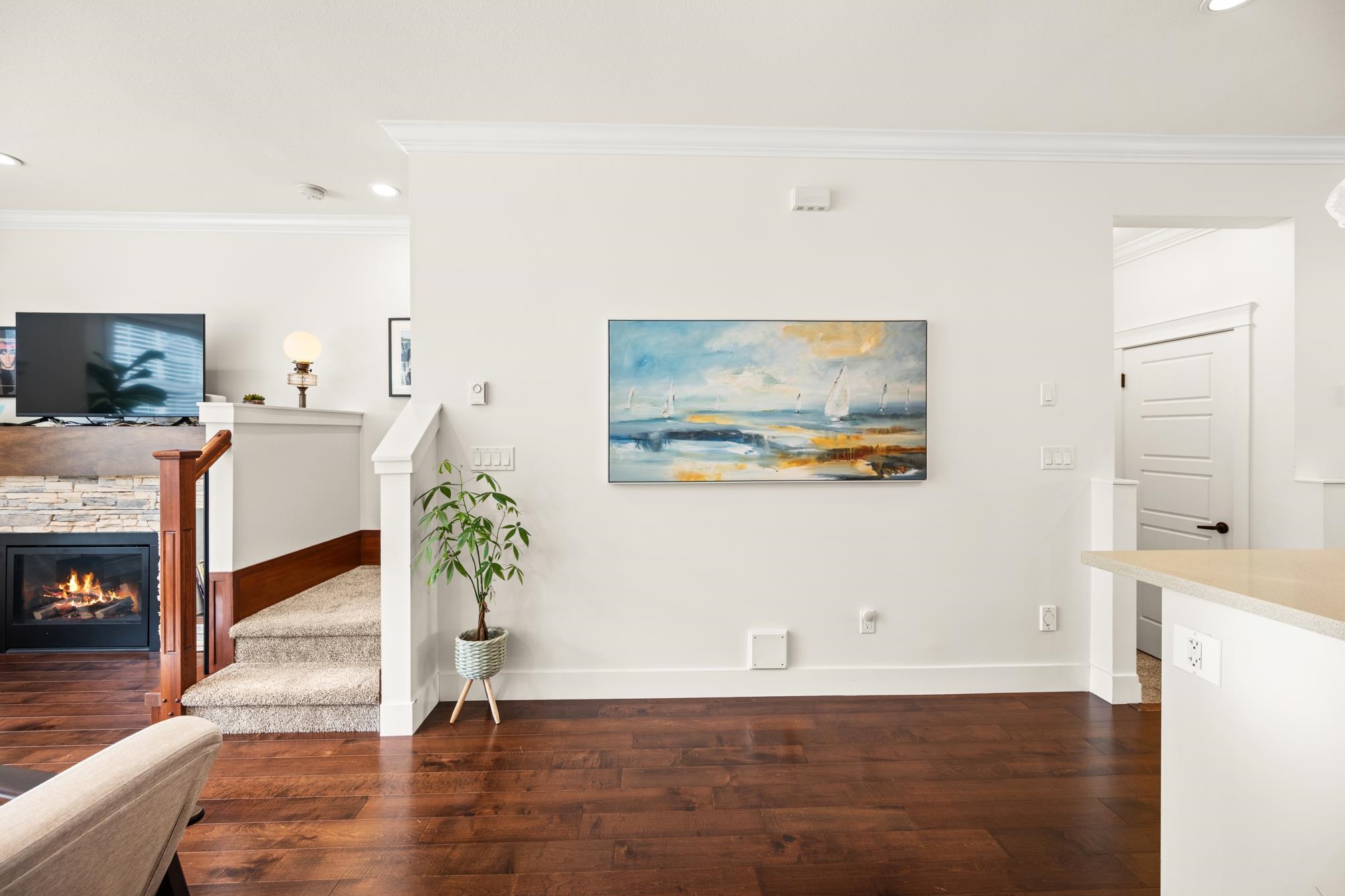 7 17171 2B AVENUE Unit: 7