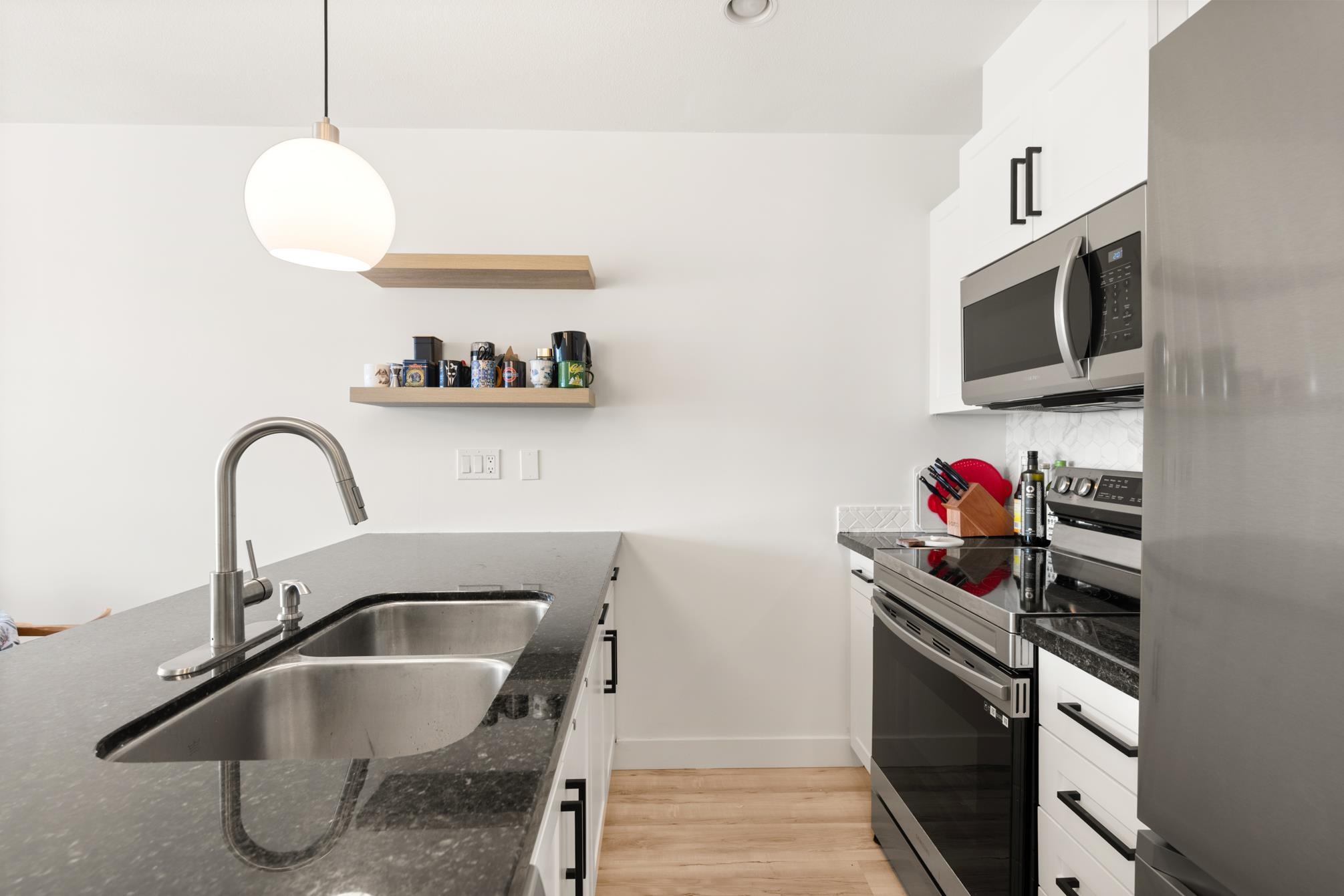 308 19774 56 AVENUE Unit: 308