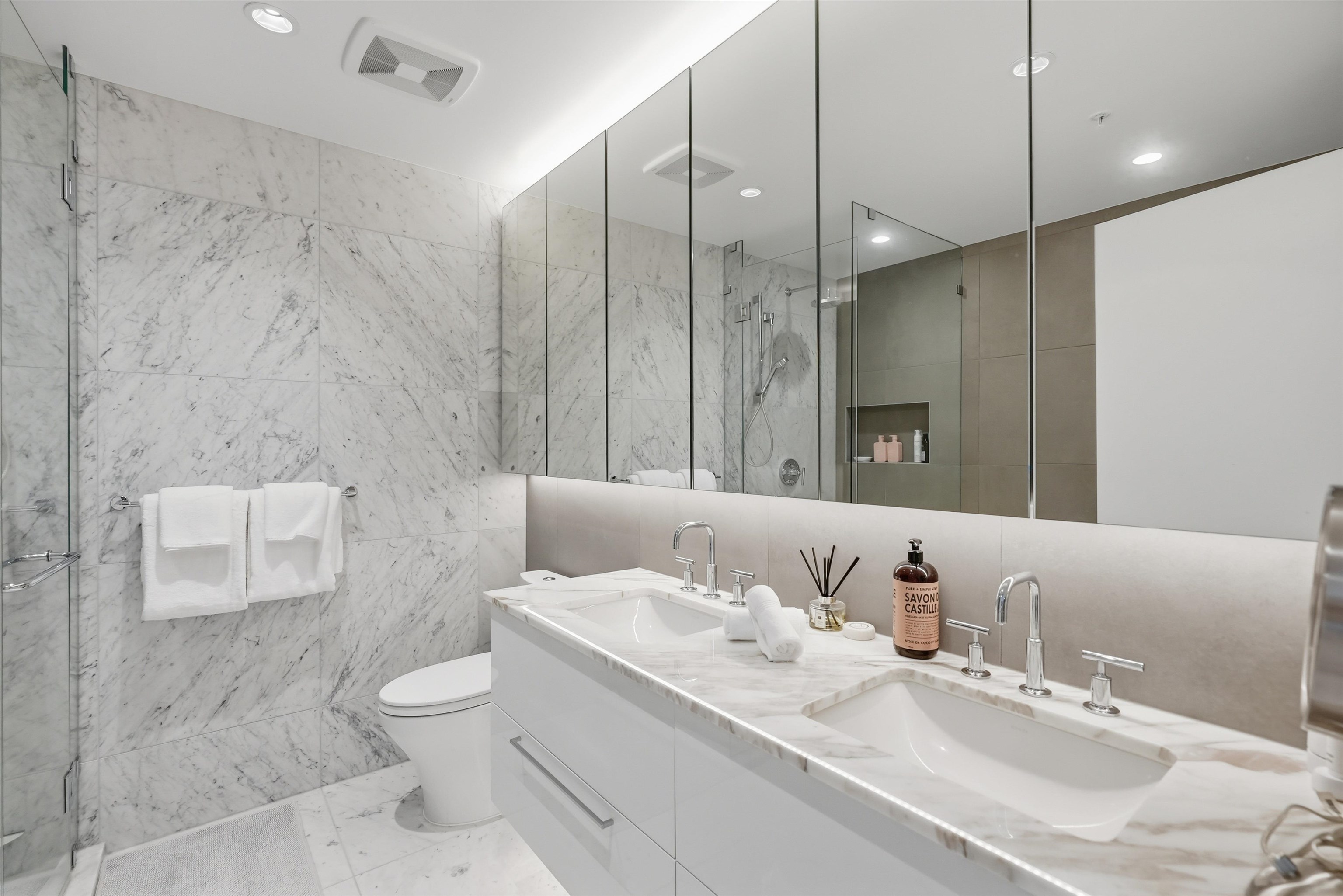 1403 1501 FOSTER STREET Unit: 1403