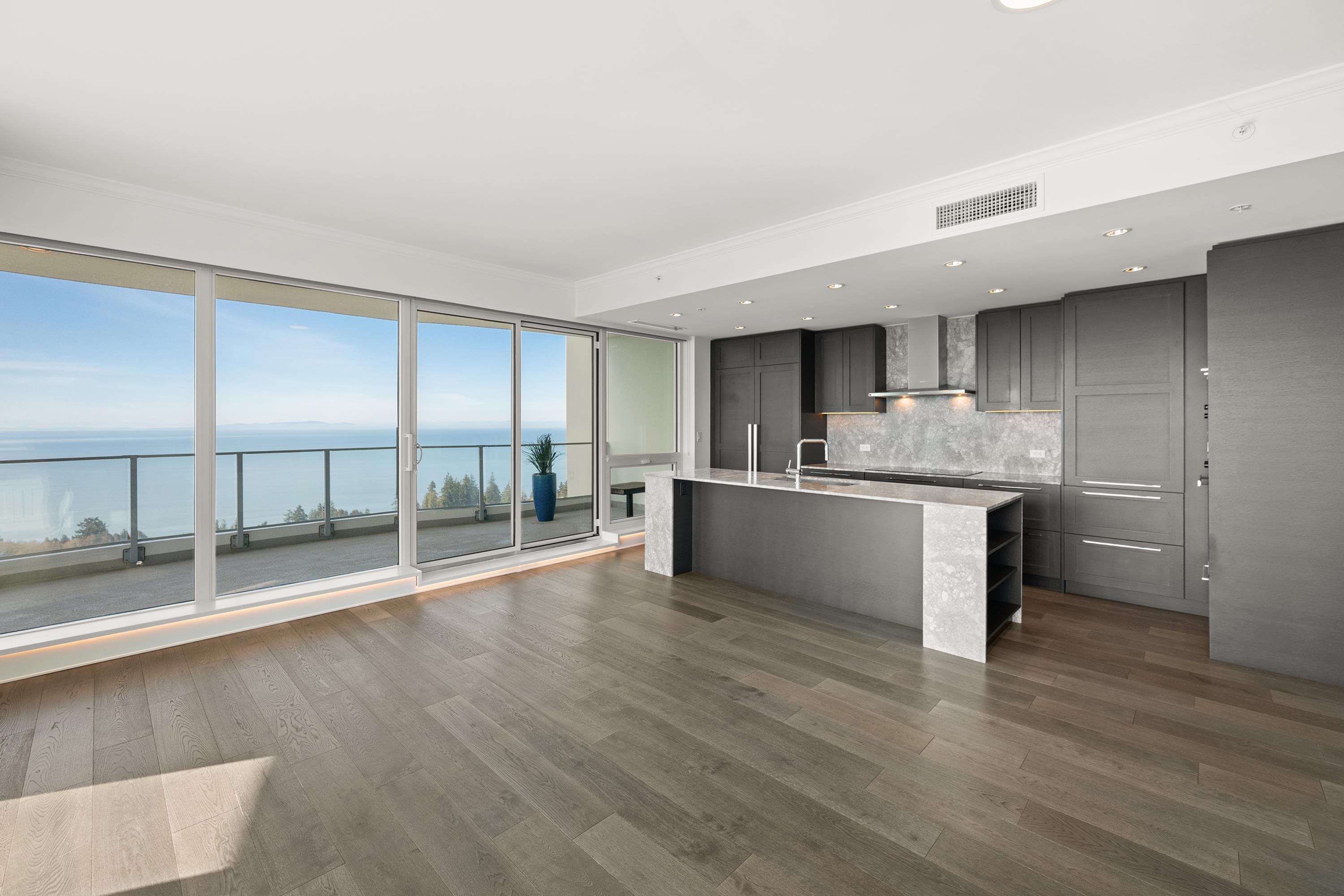 2004 1501 FOSTER STREET Unit: 2004