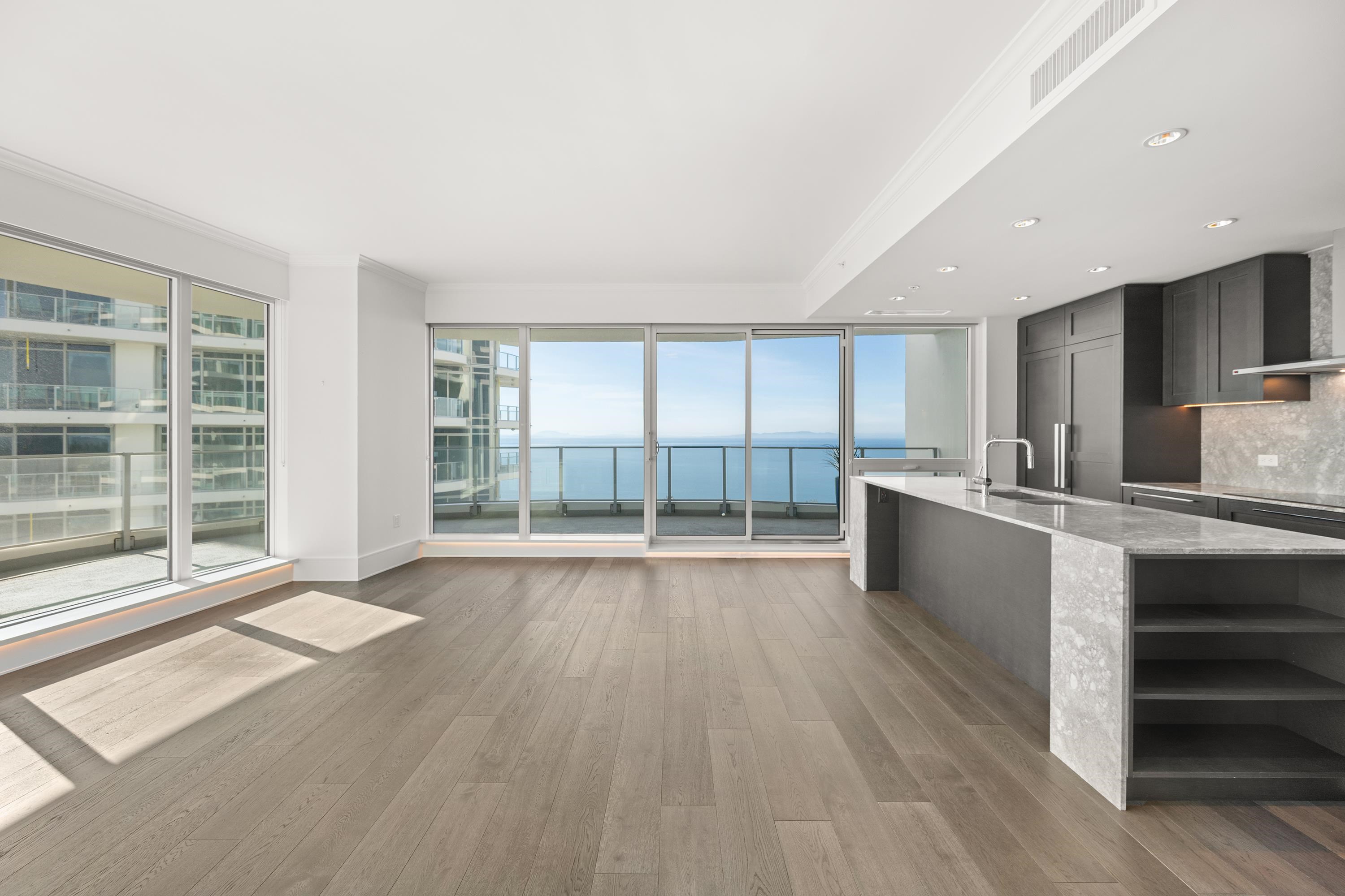 2004 1501 FOSTER STREET Unit: 2004