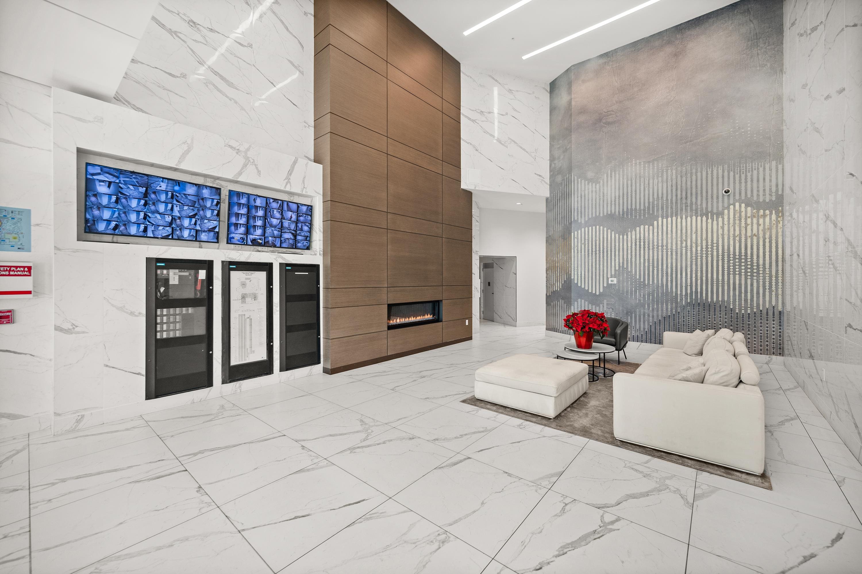 2004 1501 FOSTER STREET Unit: 2004