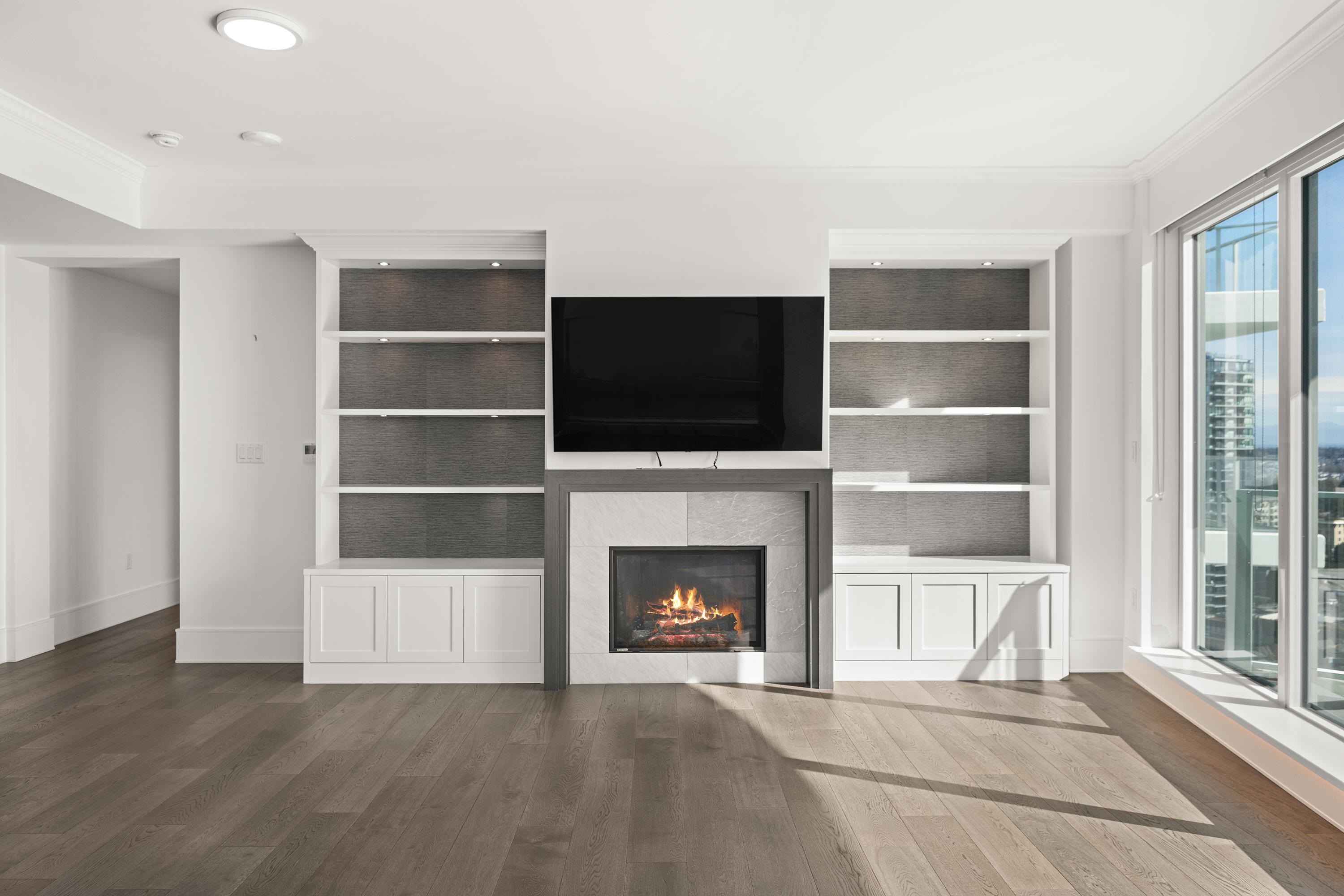 2004 1501 FOSTER STREET Unit: 2004