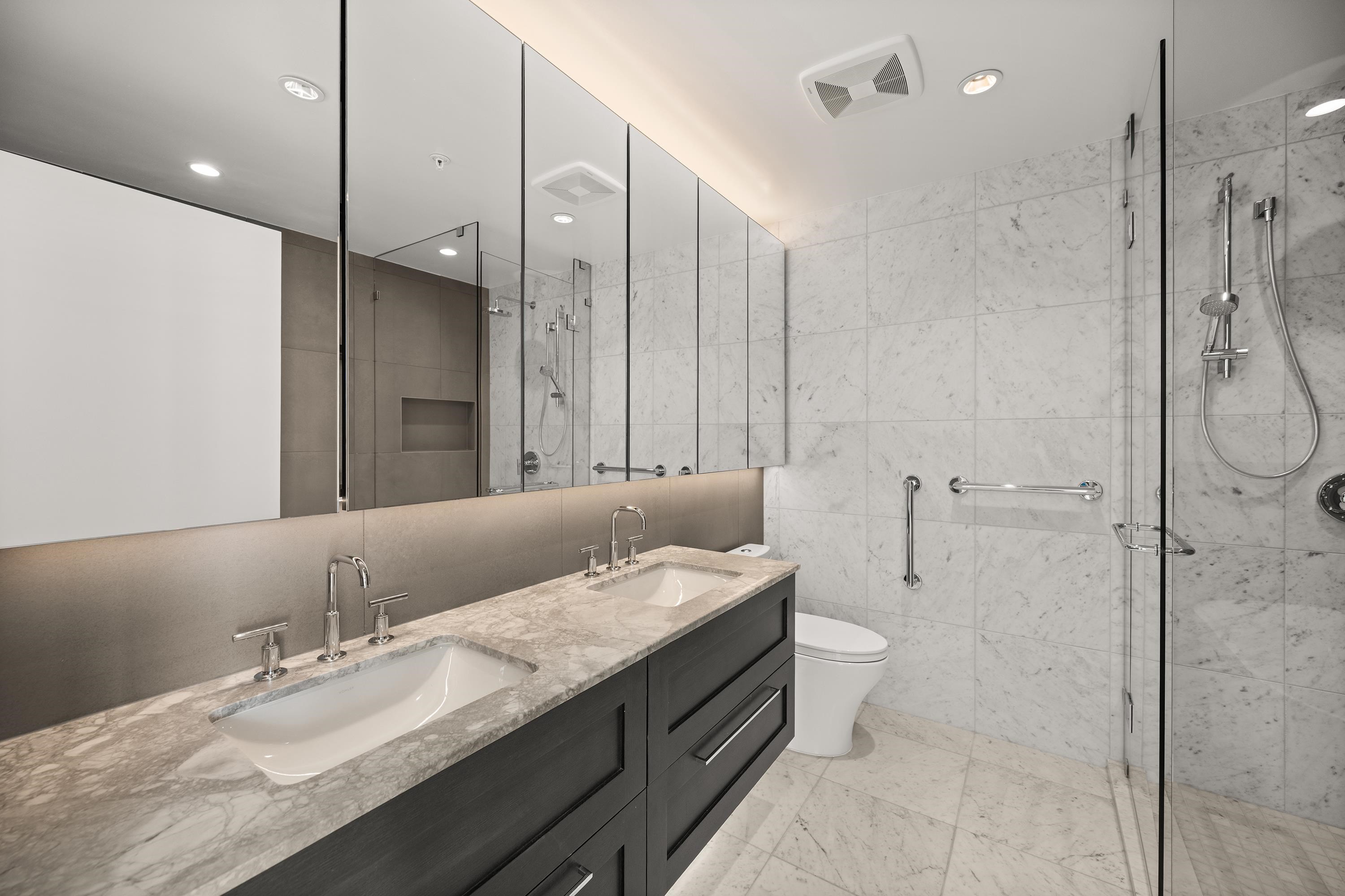 2004 1501 FOSTER STREET Unit: 2004